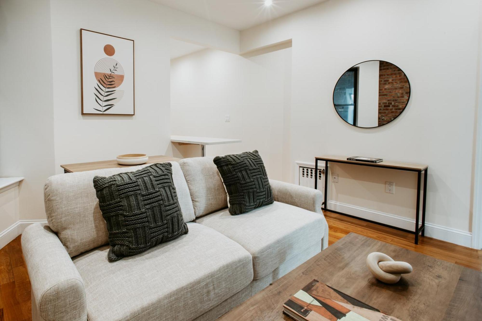 Apartment 3bd 2ba In Upper West Side Manhattan! 5 Star Location