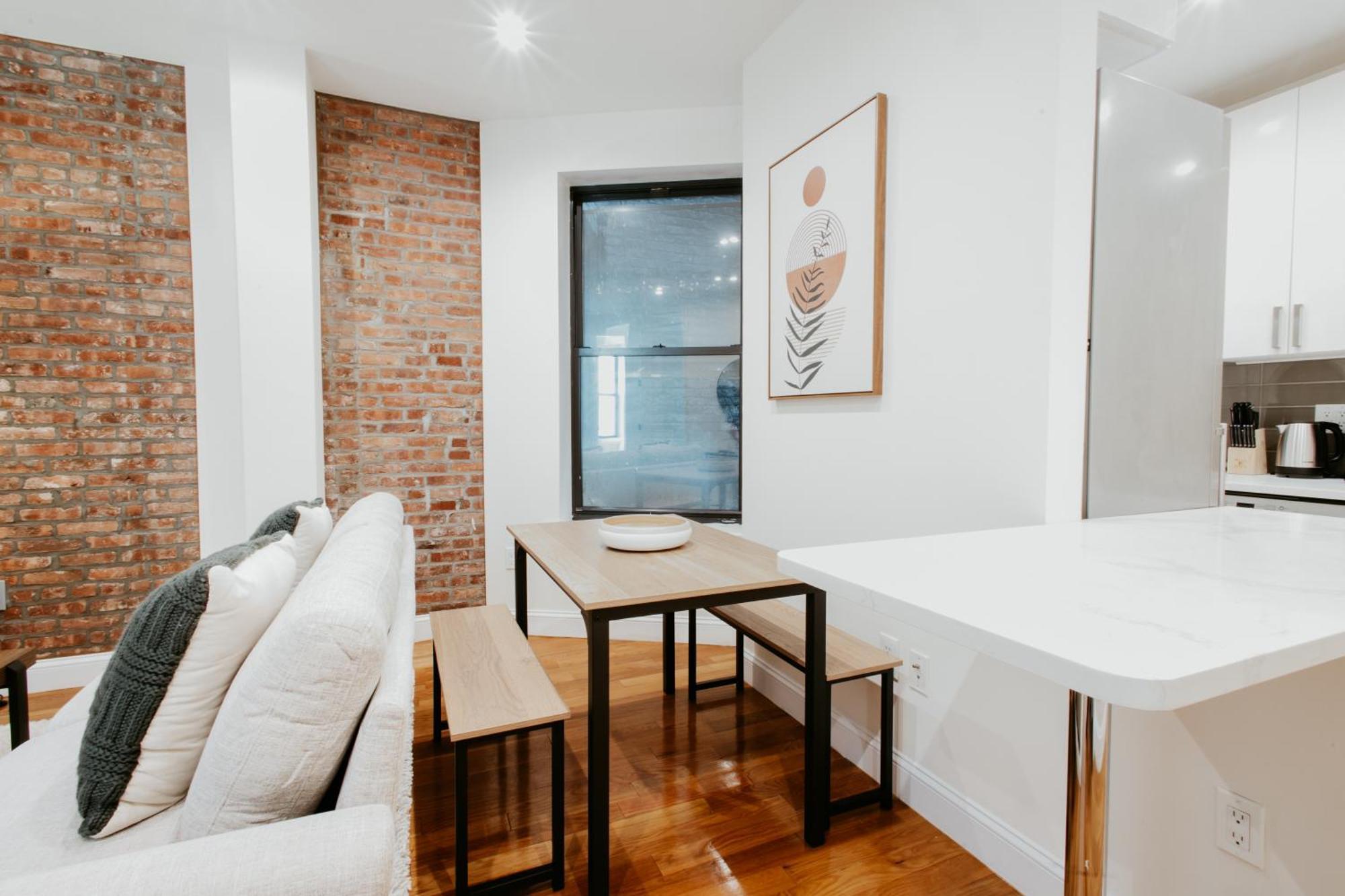 3bd 2ba In Upper West Side Manhattan! 5 Star Location New York