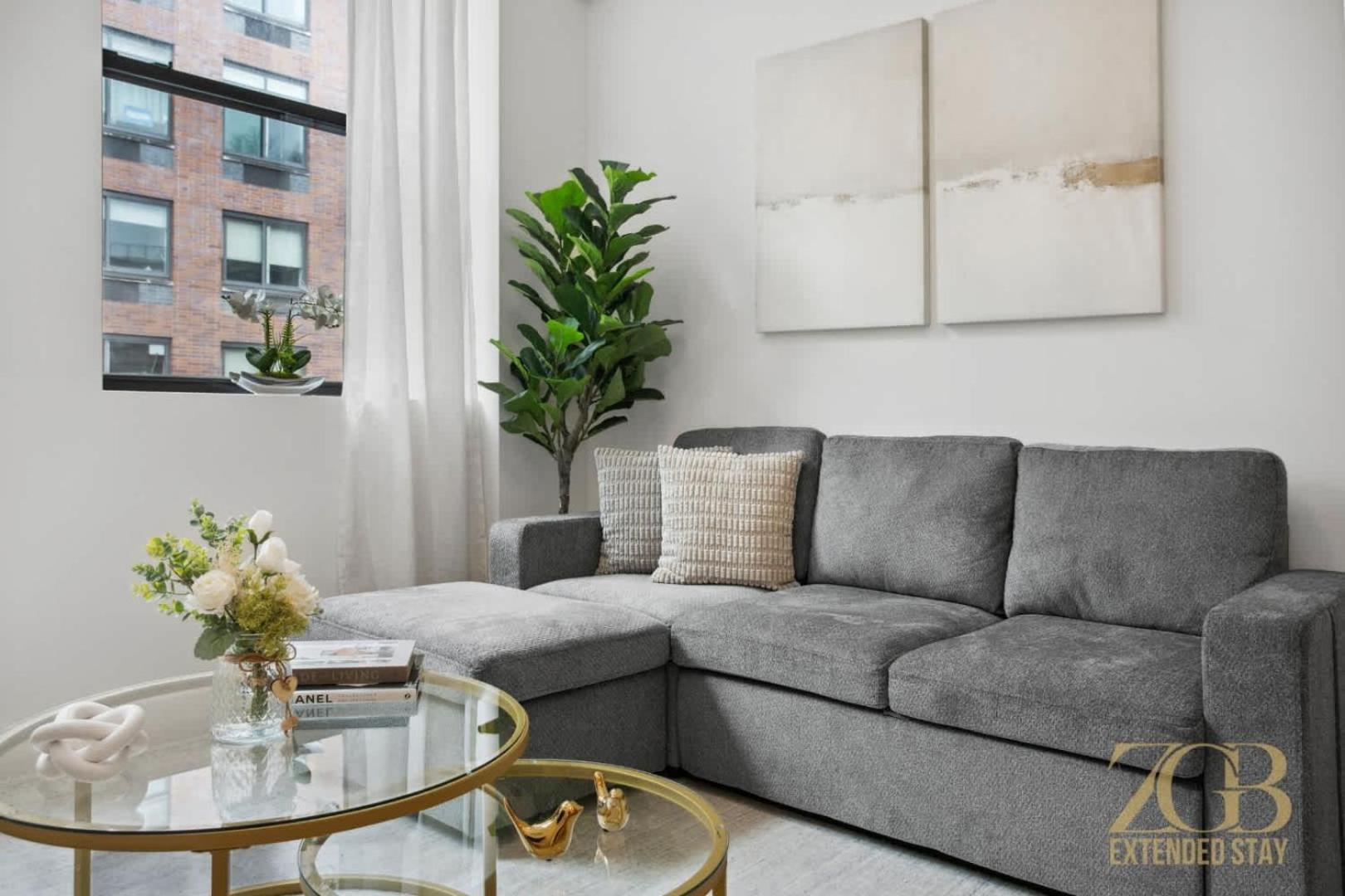 Apartment Newly Renovated 1 Bedroom - Elevator - Laundry