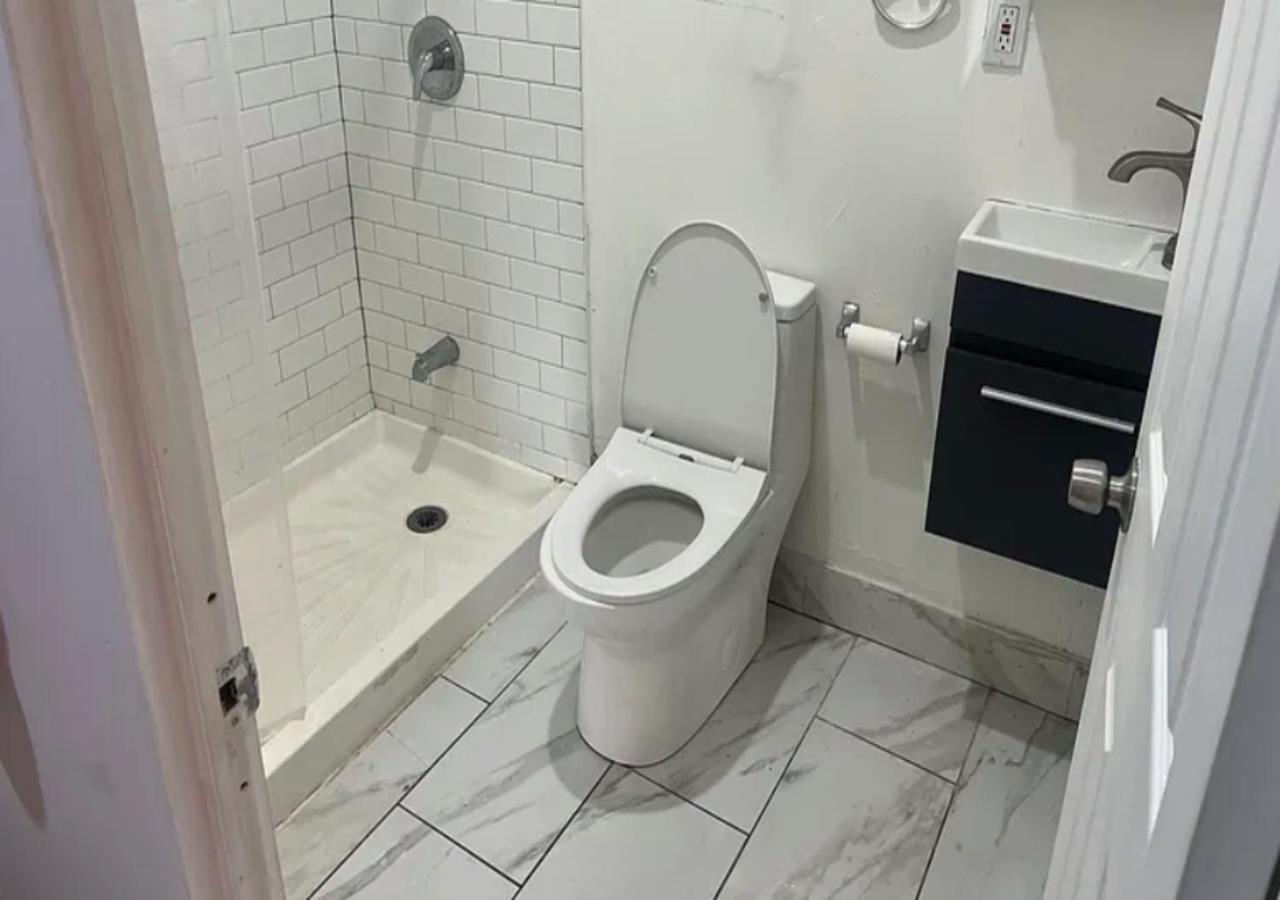 Apartment Close To Times Square! Stunning In Nyc! New York