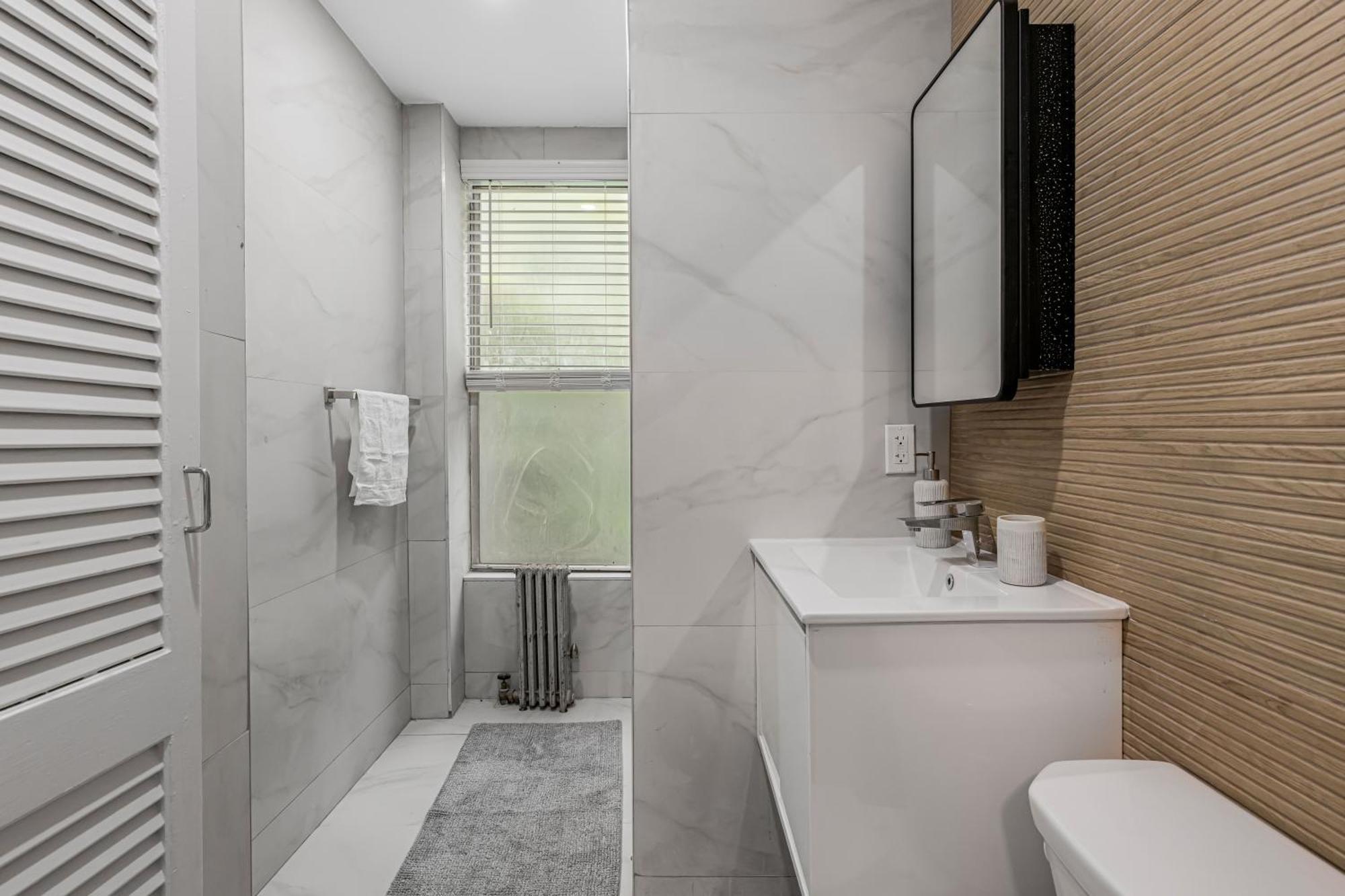 Time Square Apartment