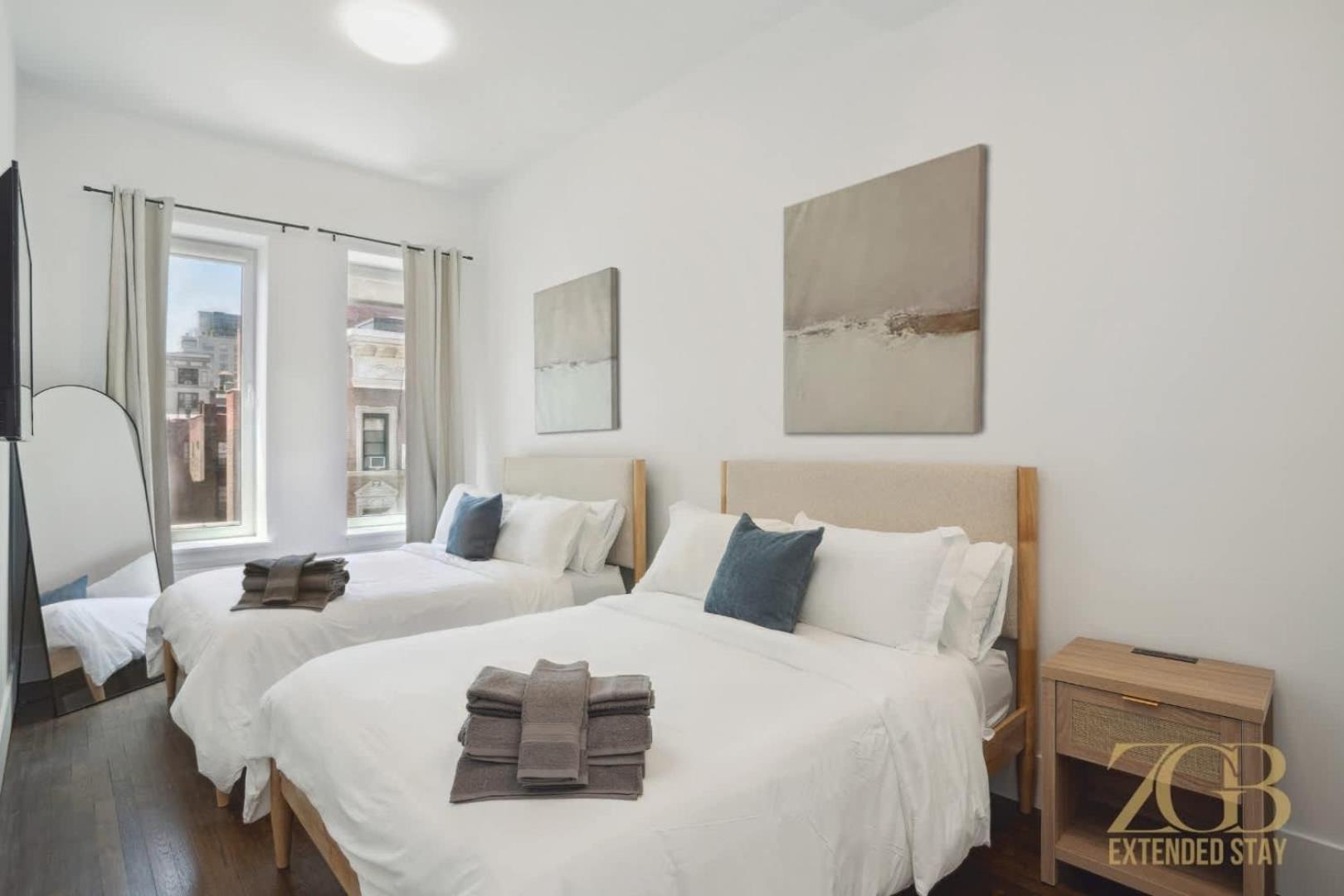 Fully Furnished Ph Duplex With Private Outdoor Space Apartment