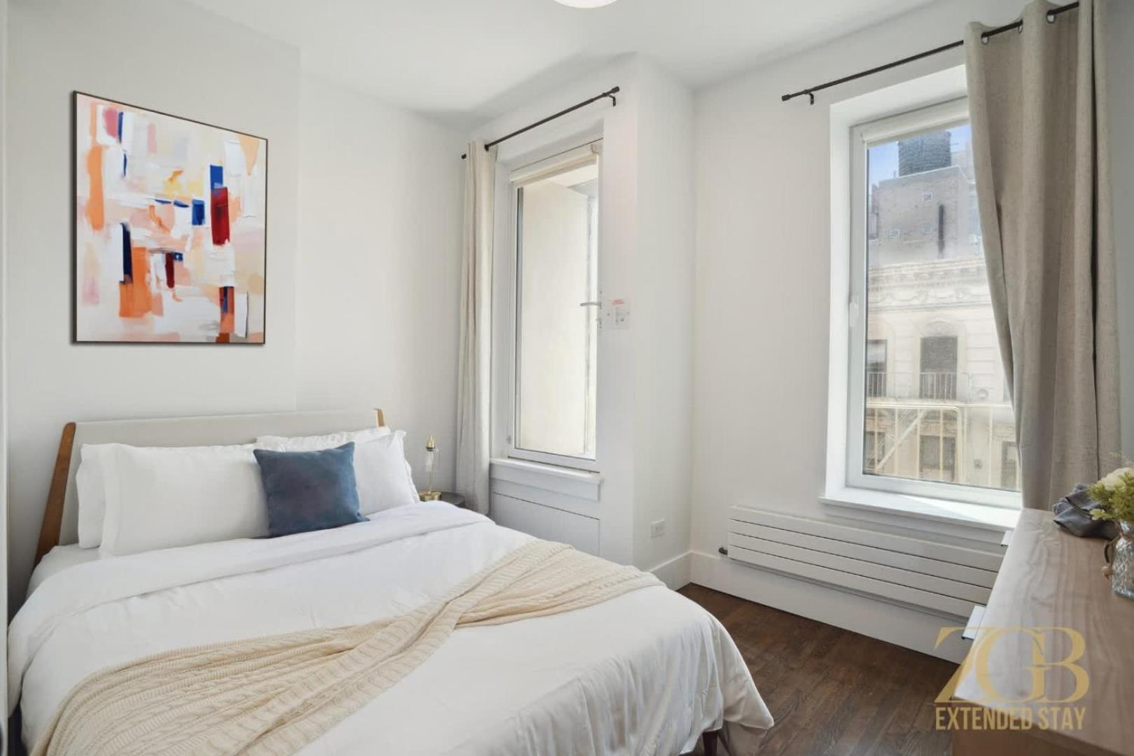 Fully Furnished Ph Duplex With Private Outdoor Space