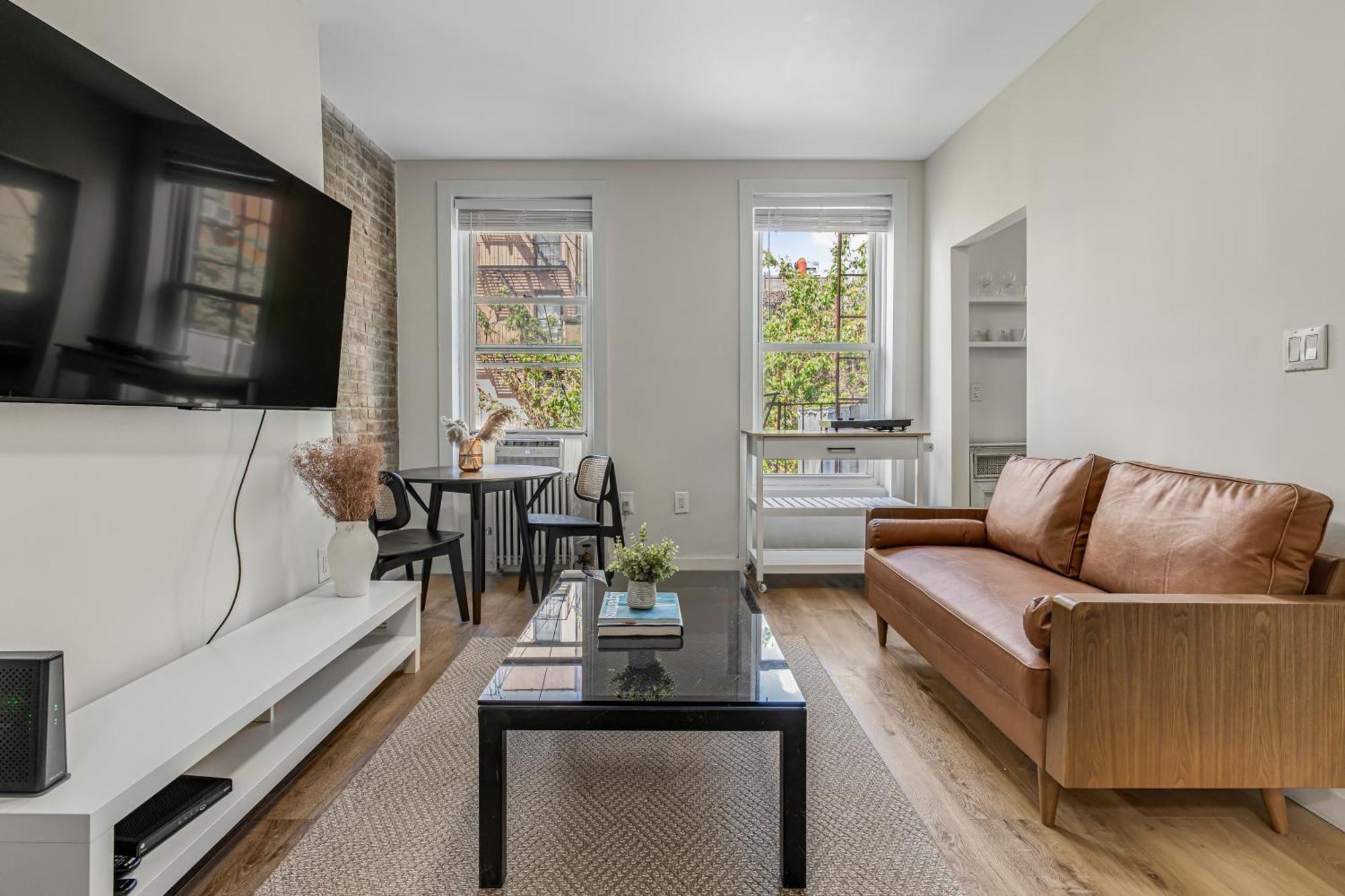 Time Square Apartment