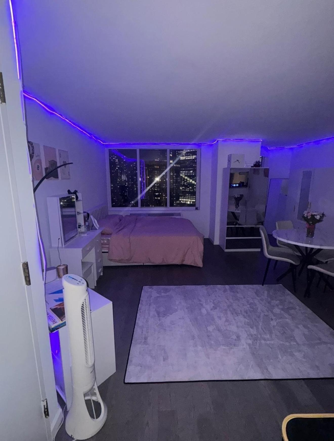 Loft In With Ameneties Building Location In Midtown Apartment *