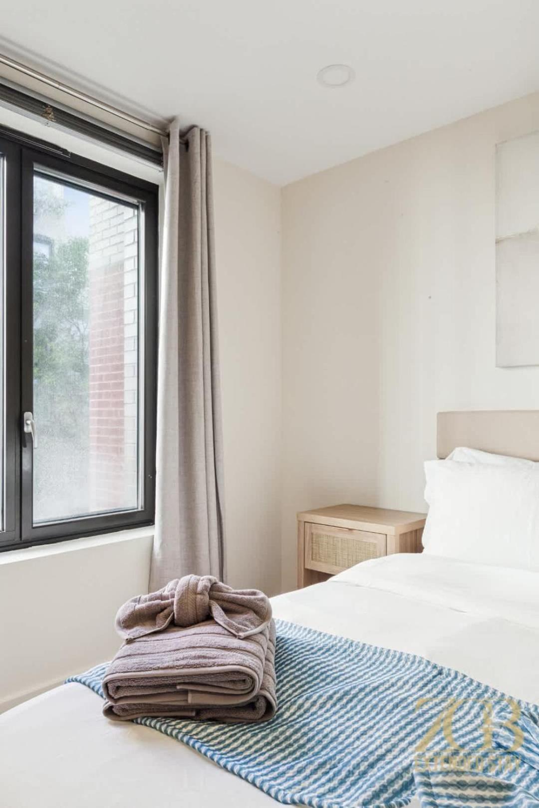 Apartment Stylish 2-bedroom Near Park - Laundry - Elevator *