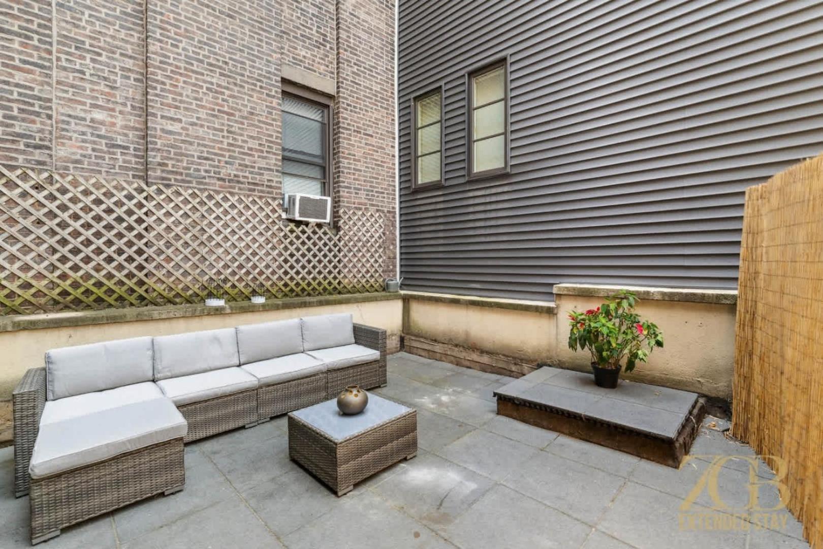 Chic 3br 2ba West Village With Private Oasis Apartment