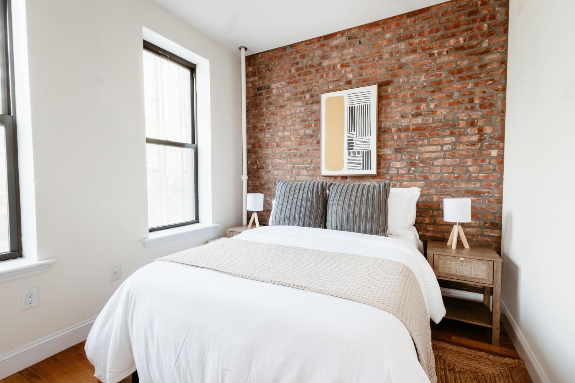 3bd 2ba In Upper West Side Manhattan! 5 Star Location
