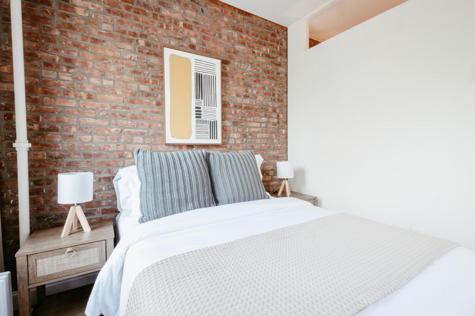 3bd 2ba In Upper West Side Manhattan! 5 Star Location