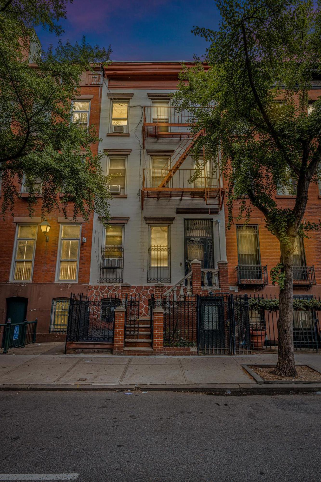 Time Square Apartment New York