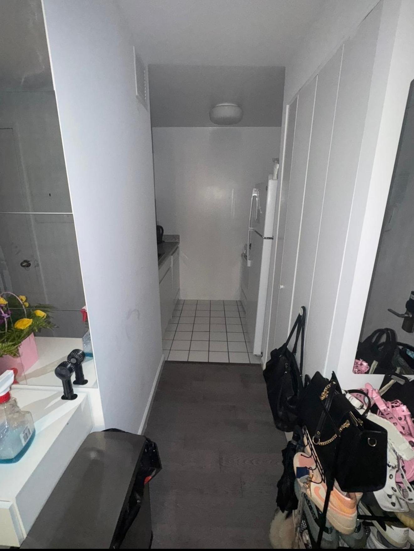 Apartment Loft In With Ameneties Building Location In Midtown