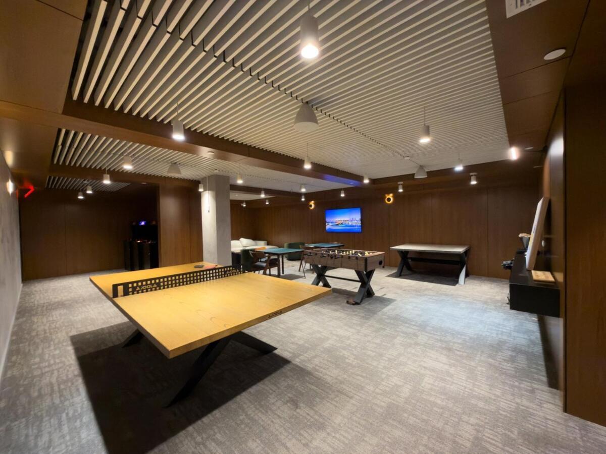 Lux Bronx Rooftop, Pool, Gym, Cinema *