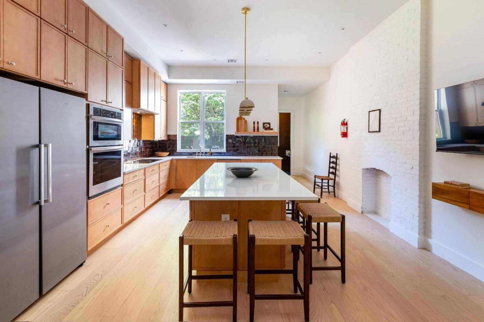 Massive Nyc Brownstone Wpatio