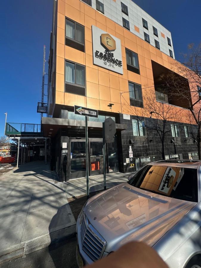 The Essence At Jfk Hotel