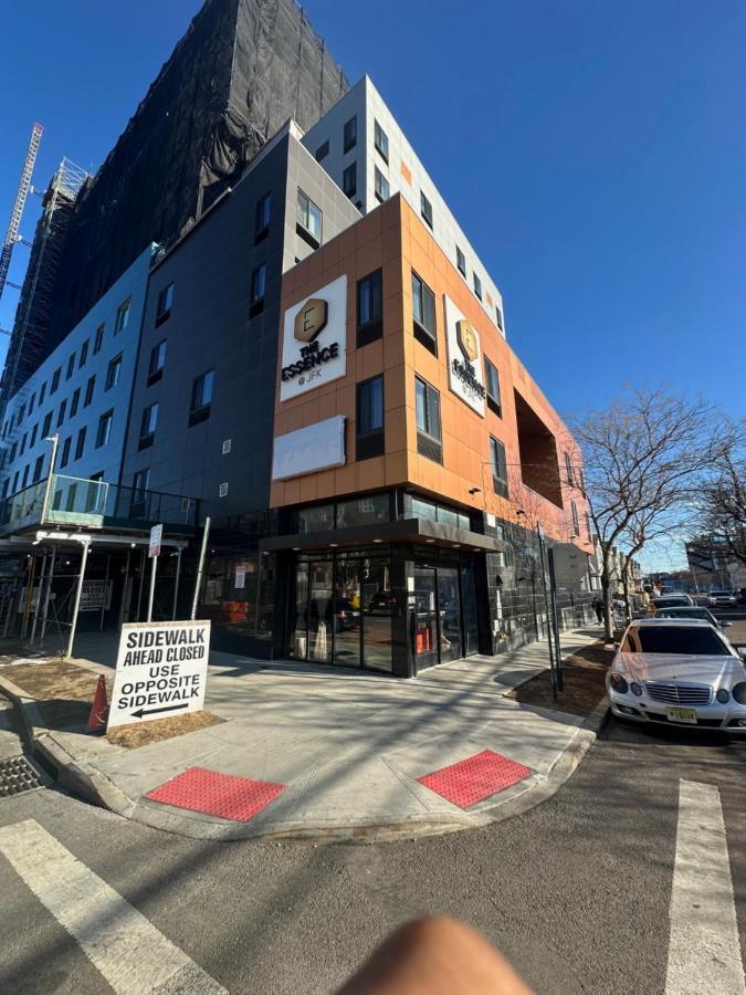 The Essence At Jfk 3*