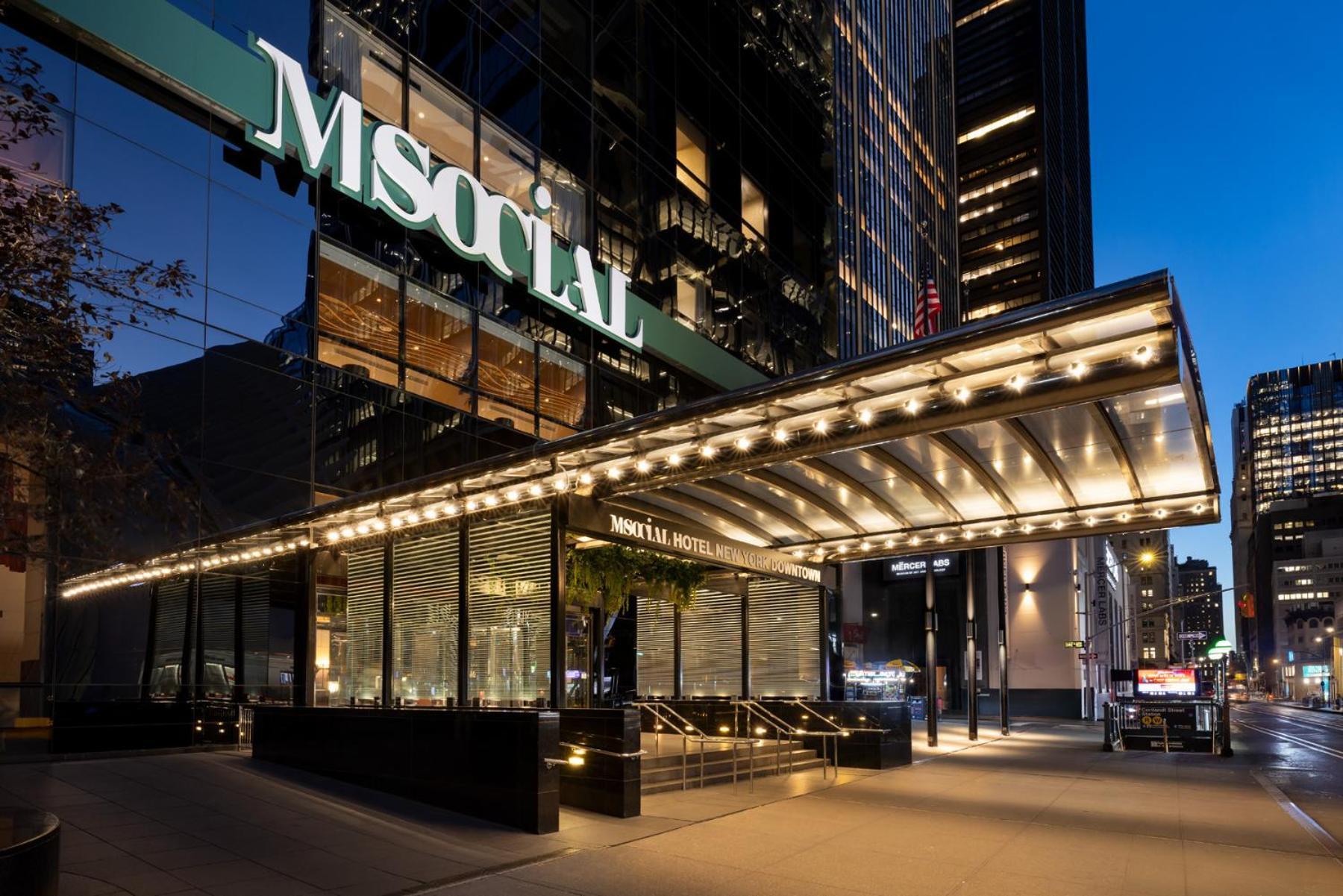Millennium Downtown Hotel 4*