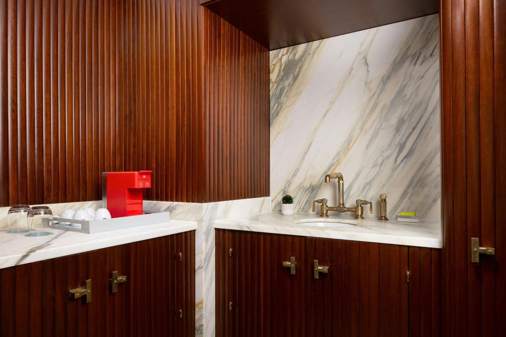 Le Meridien New York, Park