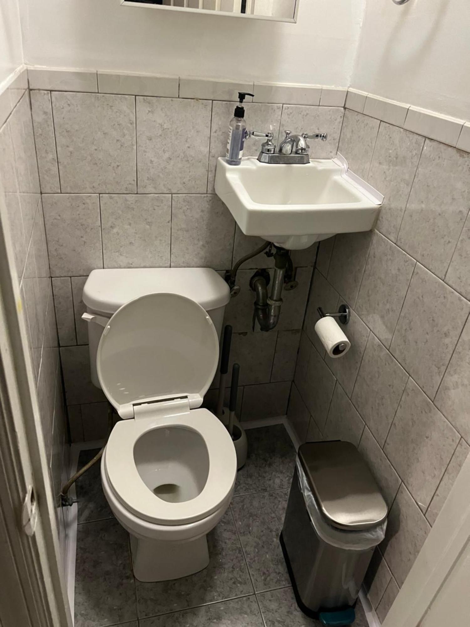 Large 3-bedrooms/2-bath Apt, One Block To Train New York