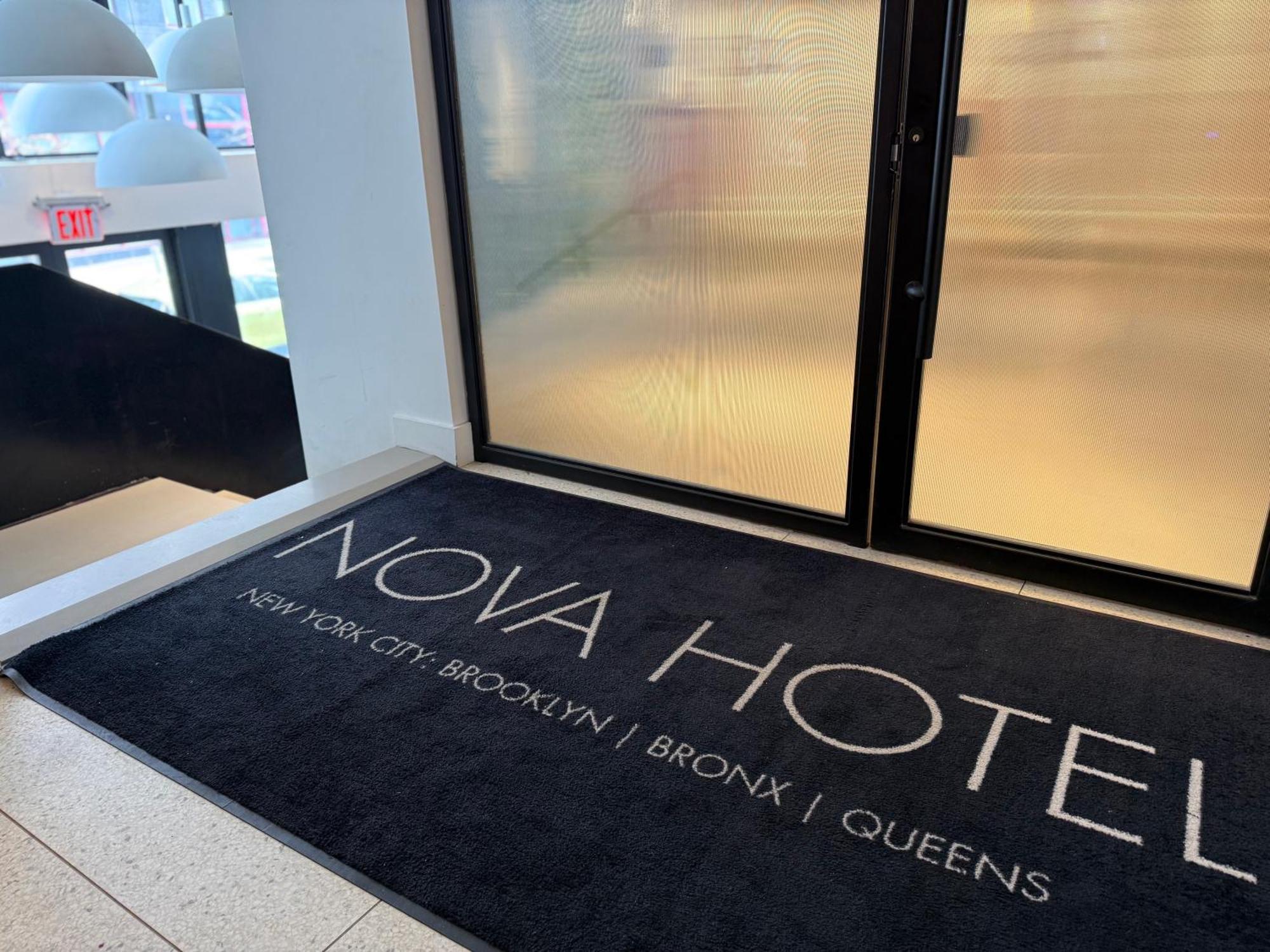 Nova Brooklyn Hotel 3*