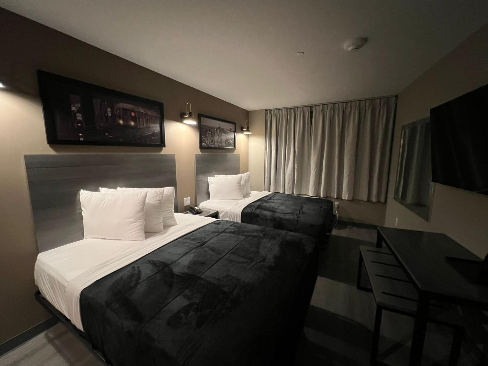 Liv Bronx Grand Opening 4* New York