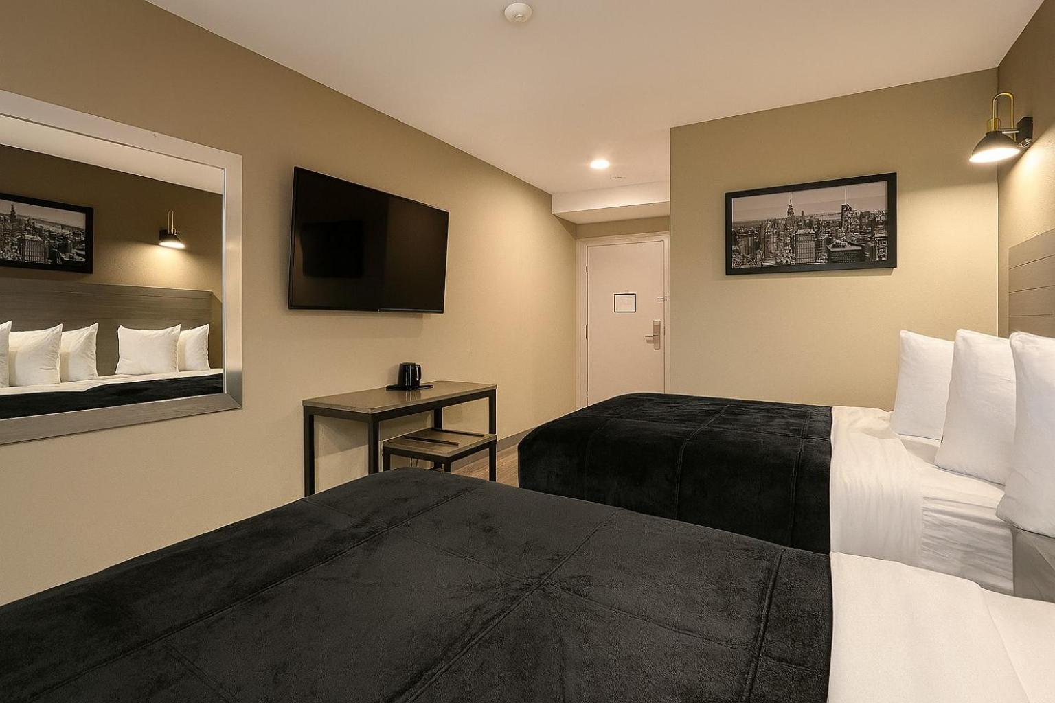 Hotel Liv Bronx Grand Opening 4*