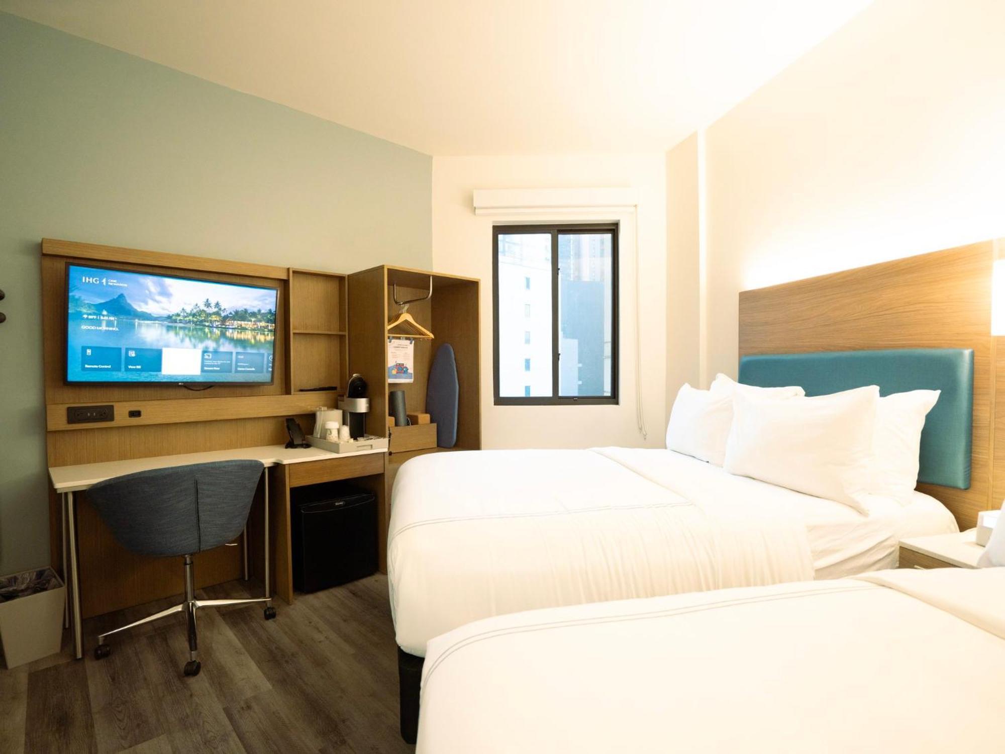 Even Long Island - By Ihg 3*