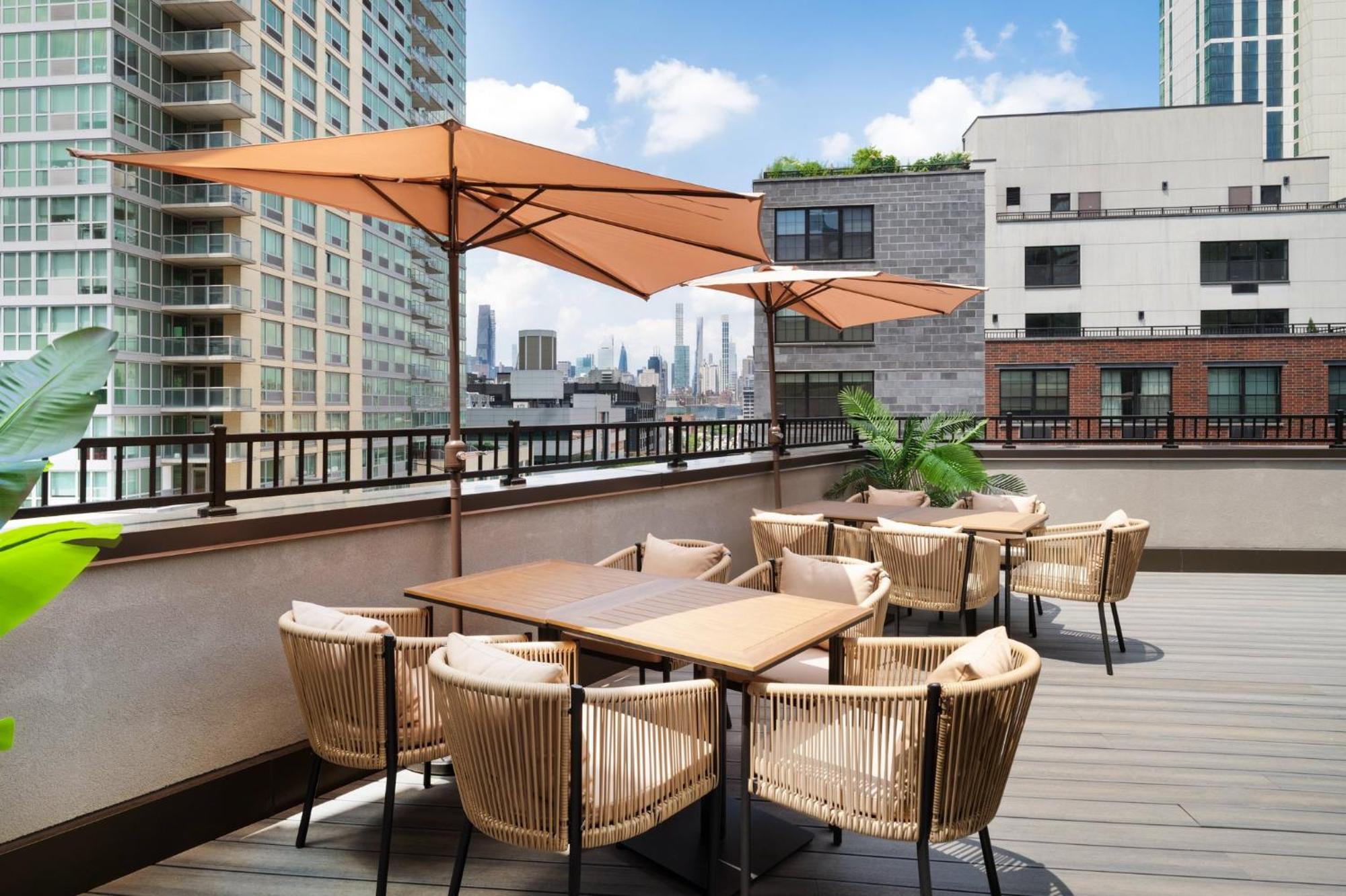 Even Long Island - By Ihg New York