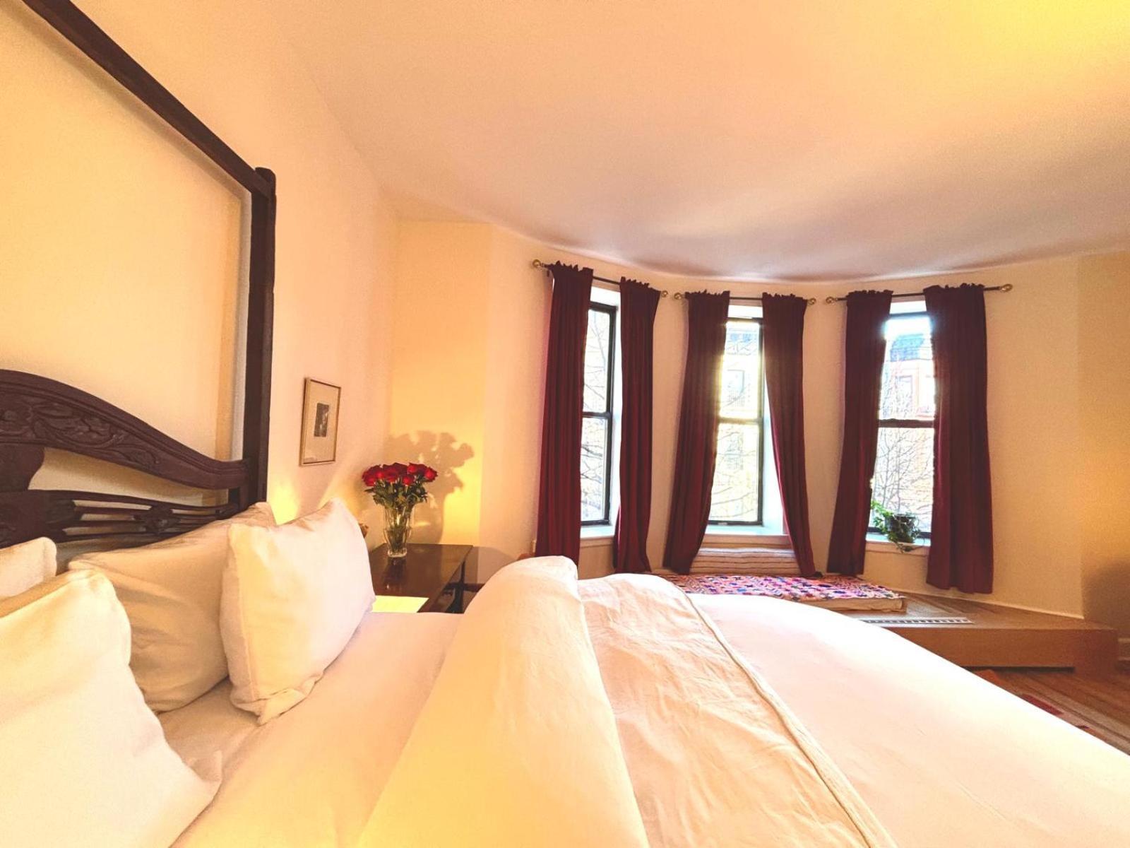 Luxurious Bedroom Homestay