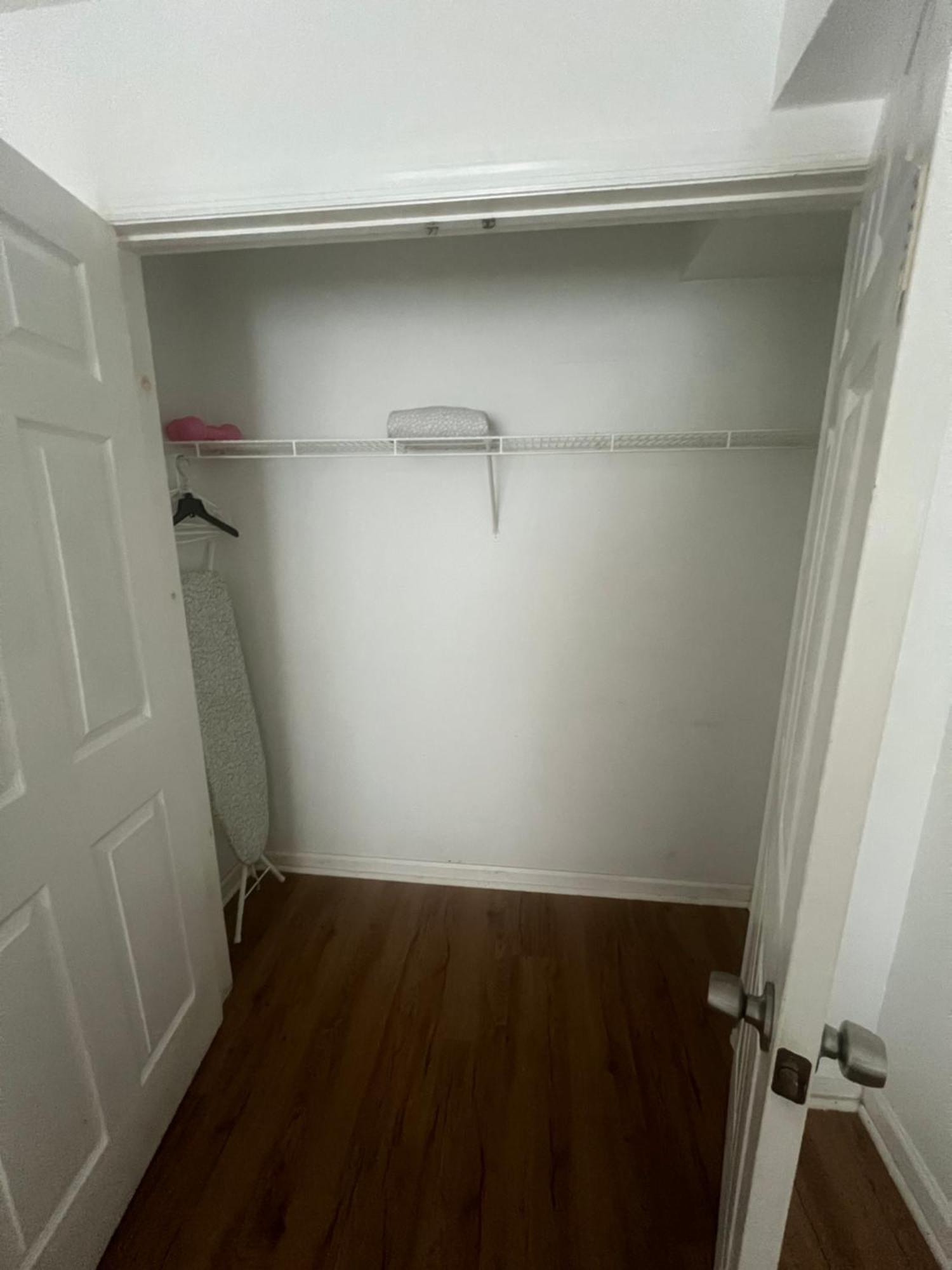 House 2car Parking Subway Jfk Usb * New York