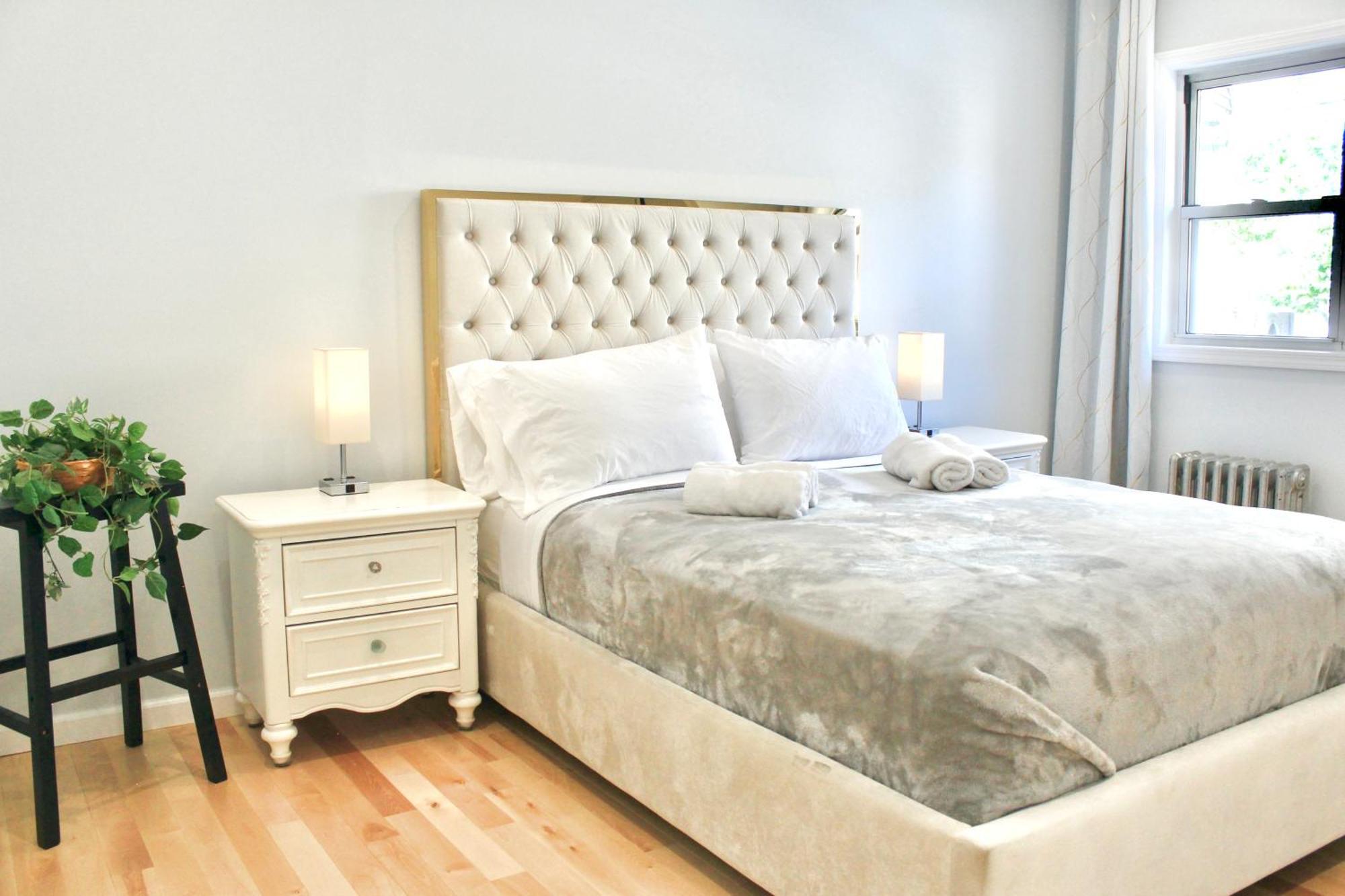 Apartment 2-bedroom 15 Minutes From Manhattan In Lic Astoria Queens *