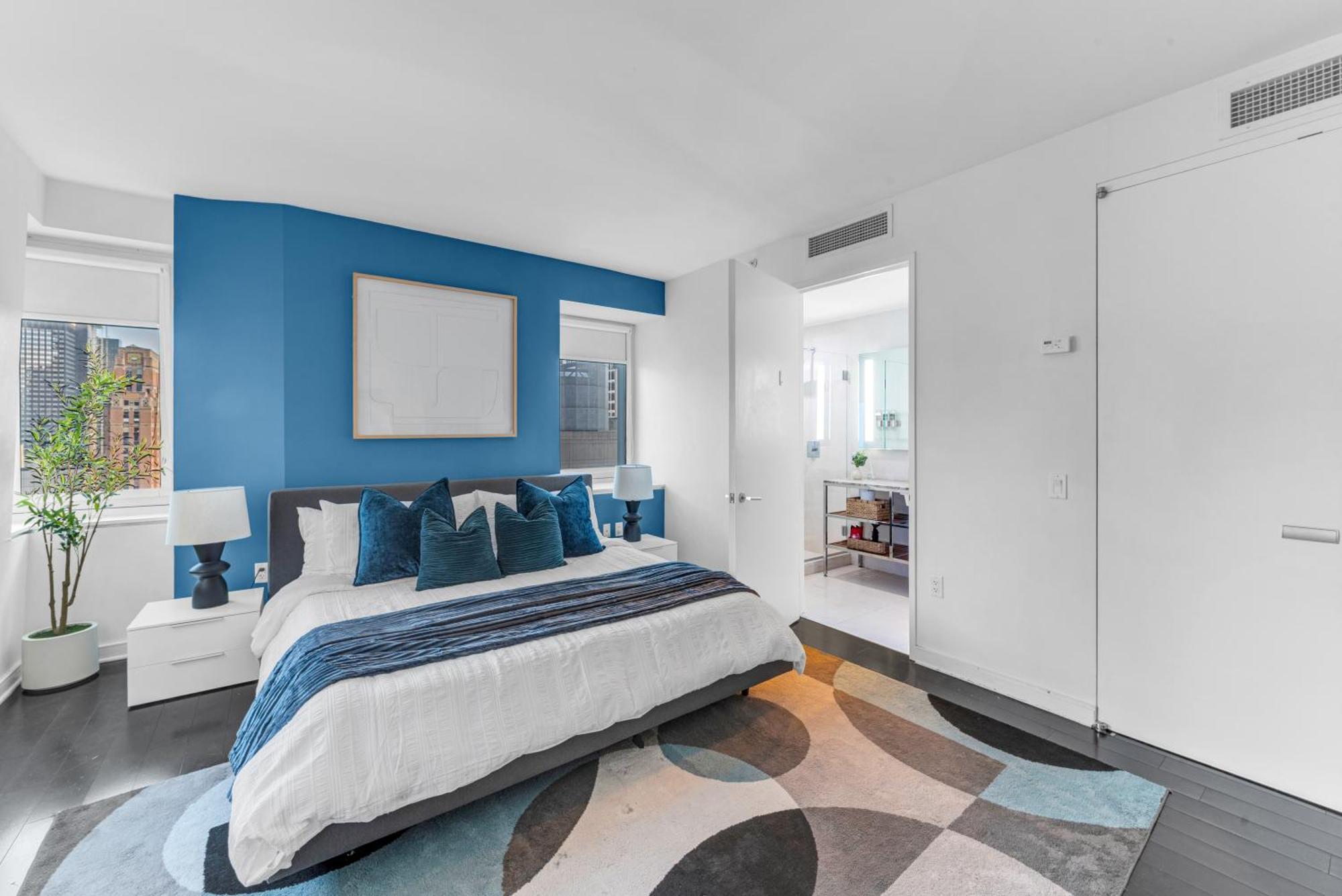 Elegant Midtown Retreat, Views, Steps To Times Square New York