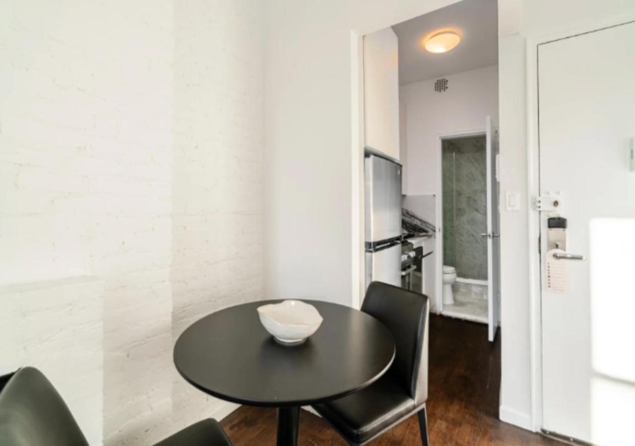 For 2! Heart Of Midtown! Apartment New York