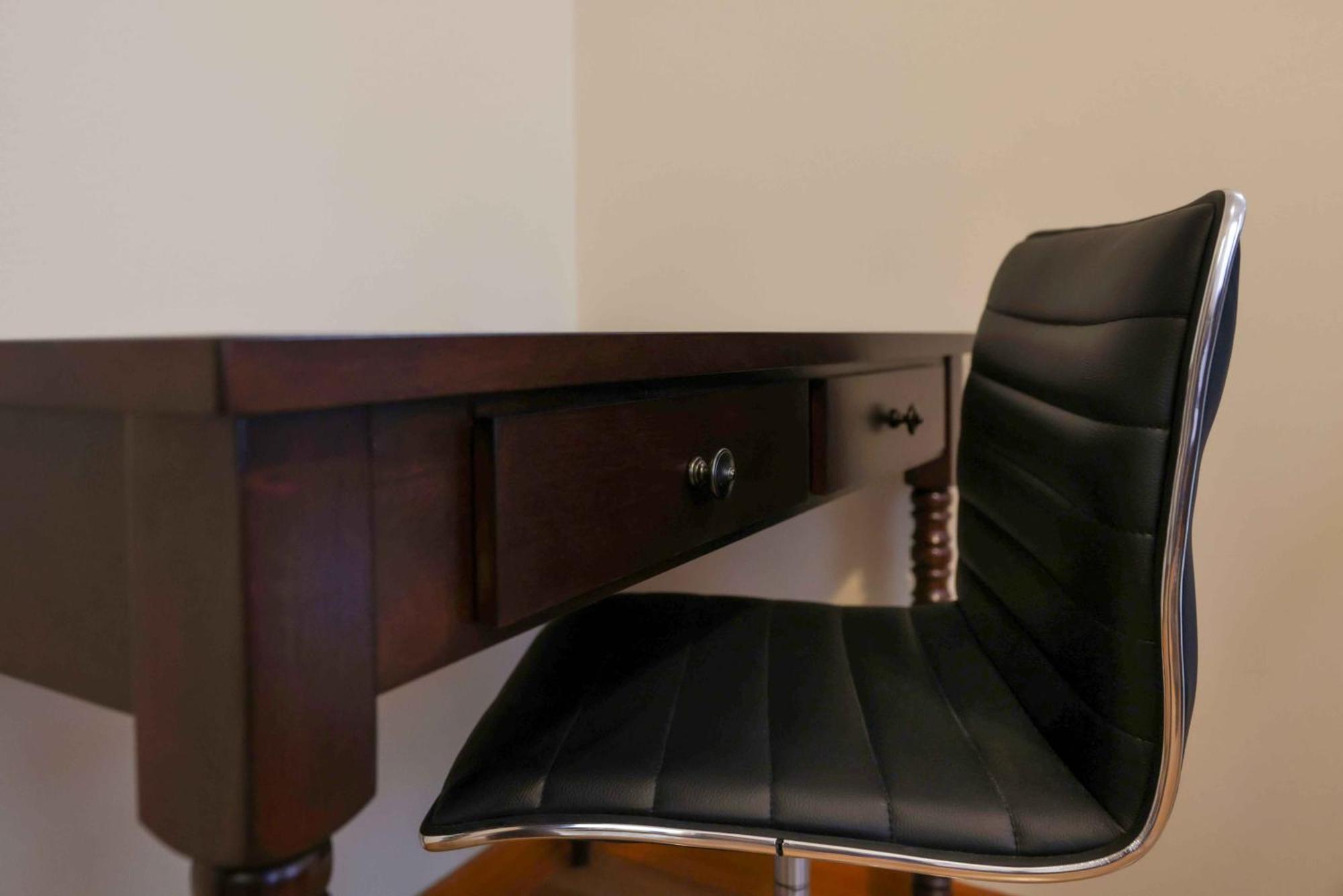 Immaculate Furnished 1-bedroom New York