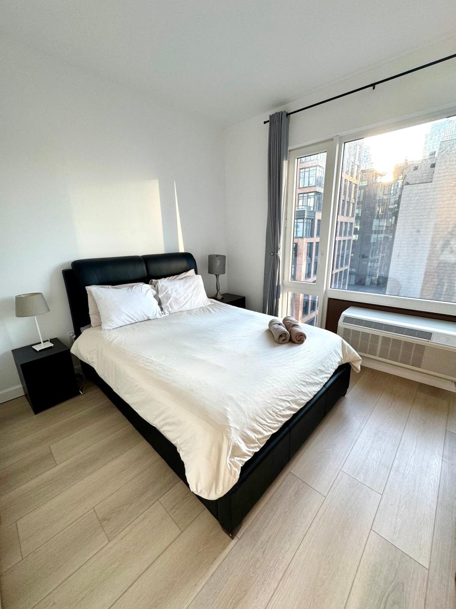 5 Mins To Midtown New Luxury Corner 2b2b With Amazing View Apartment New York