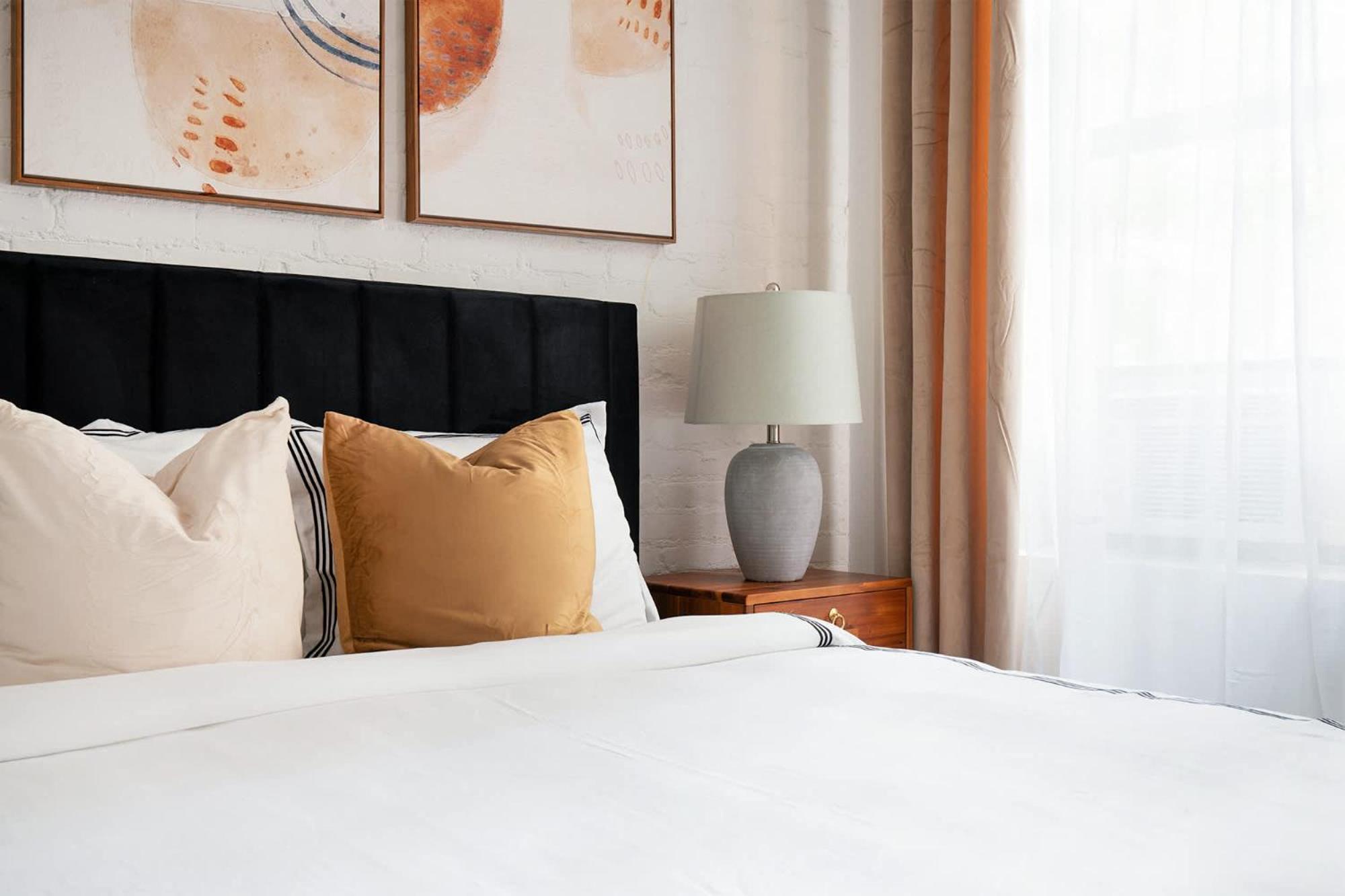 1290-8 New Renovated 2 Bedrooms In Ues