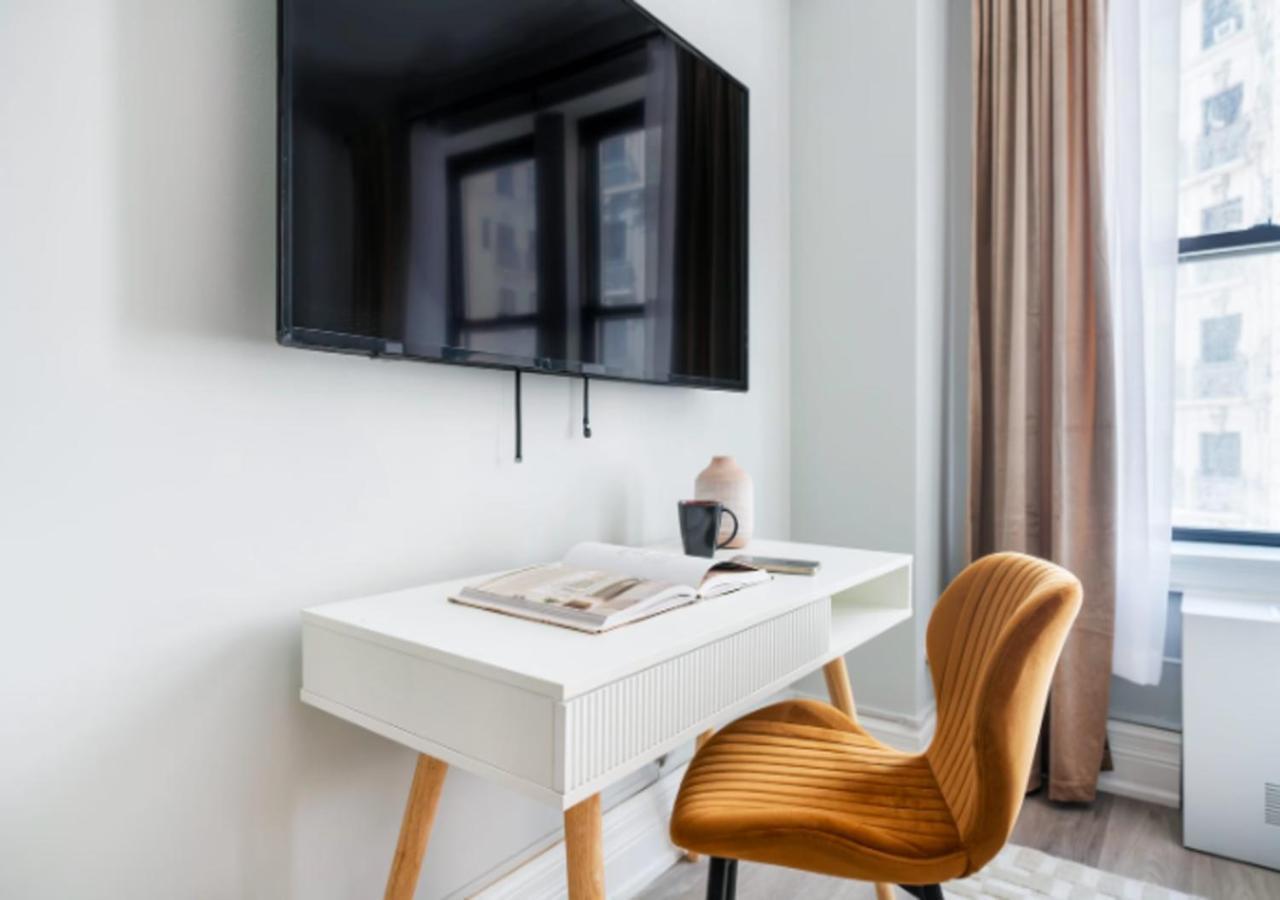 Apartment Charming Ues Studio, Walk To Subway & Park