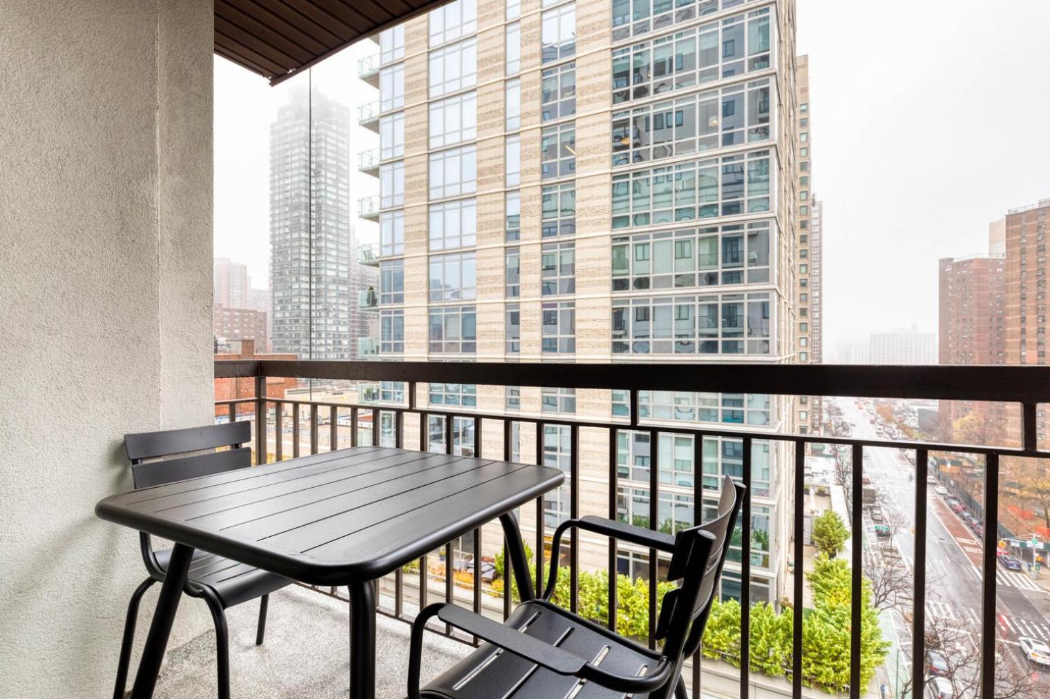 Apartment Ues 2br W Wd Gym Doorman Nr Carl Schurz Park Nyc-1041 New York