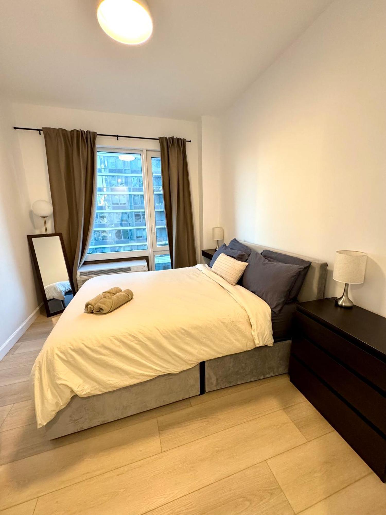 5 Mins To Midtown New Luxury Corner 2b2b With Amazing View Apartment New York