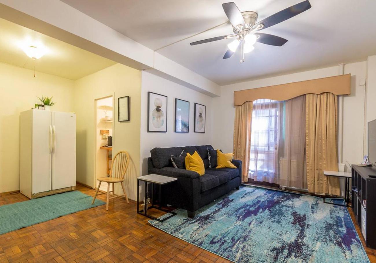 Sunny Fully Furnished In Chelsea Apartment New York