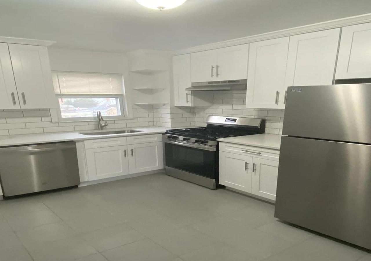 Great Location! Spacious 3br Loft In Midtown West!, June To Aug 90 Days Required