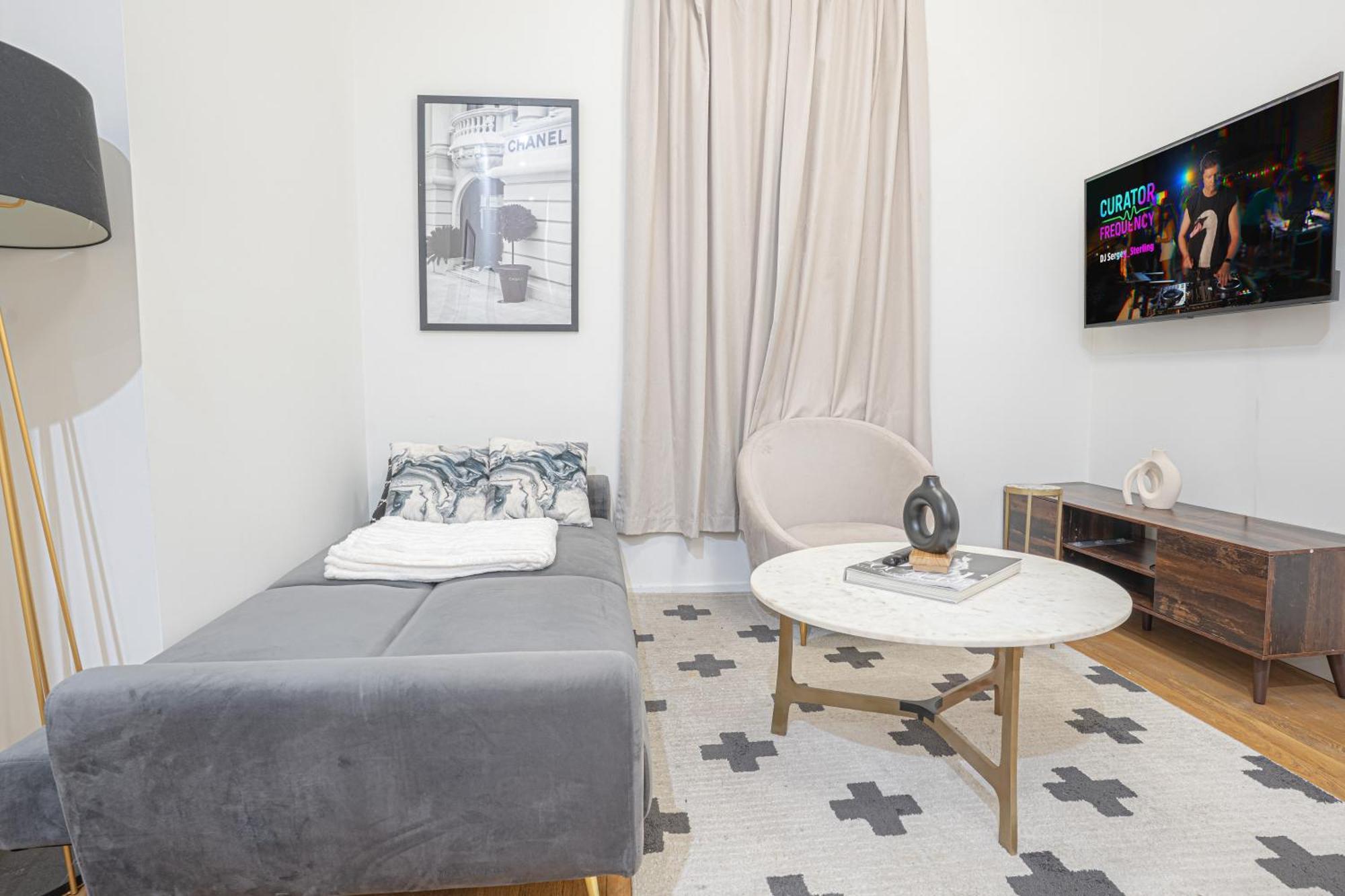 Charming Near Williamsburg In Brooklyn New York