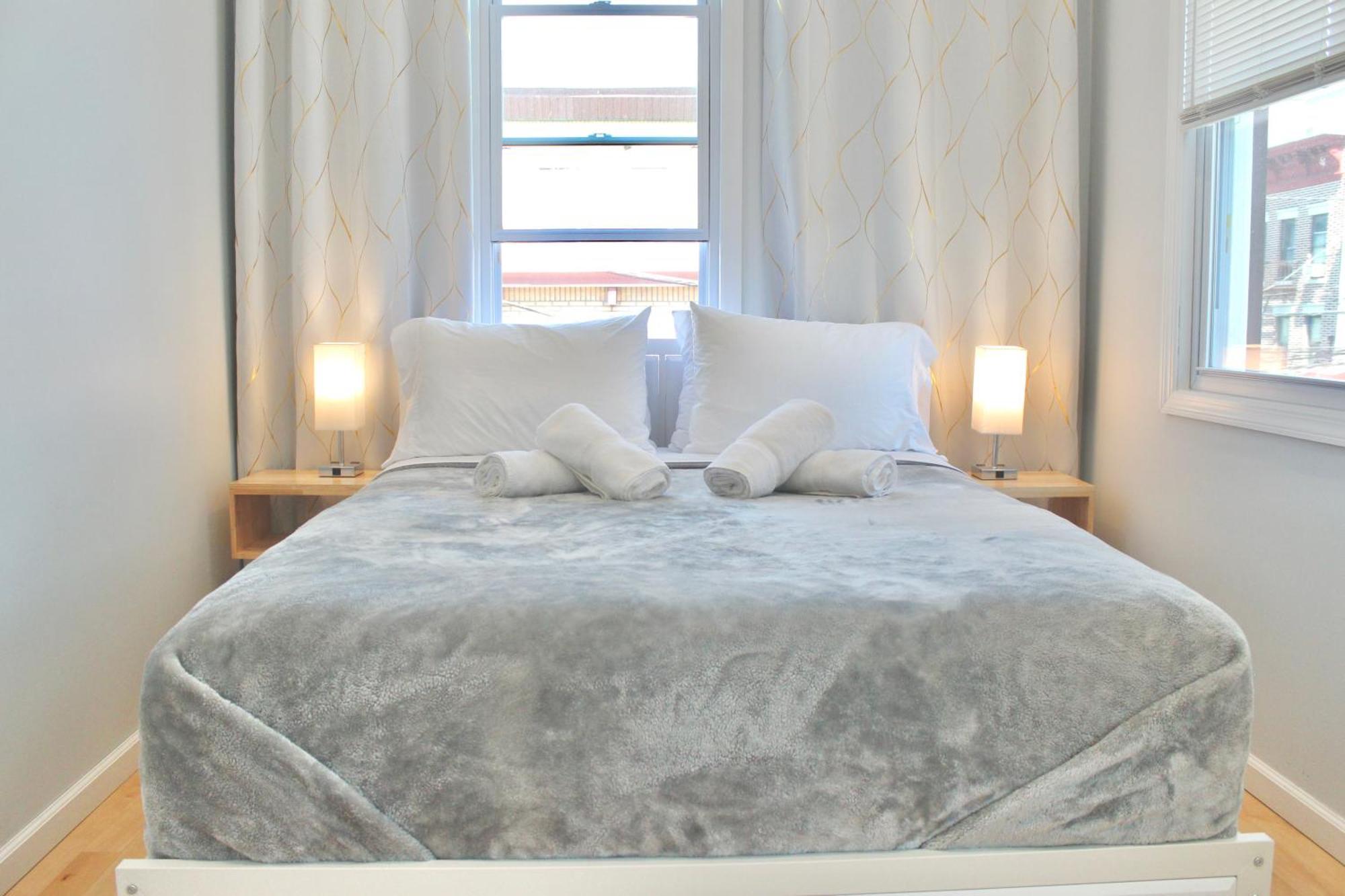 15 Minutes From Manhattan 2-bedroom In Lic Astoria Queens *