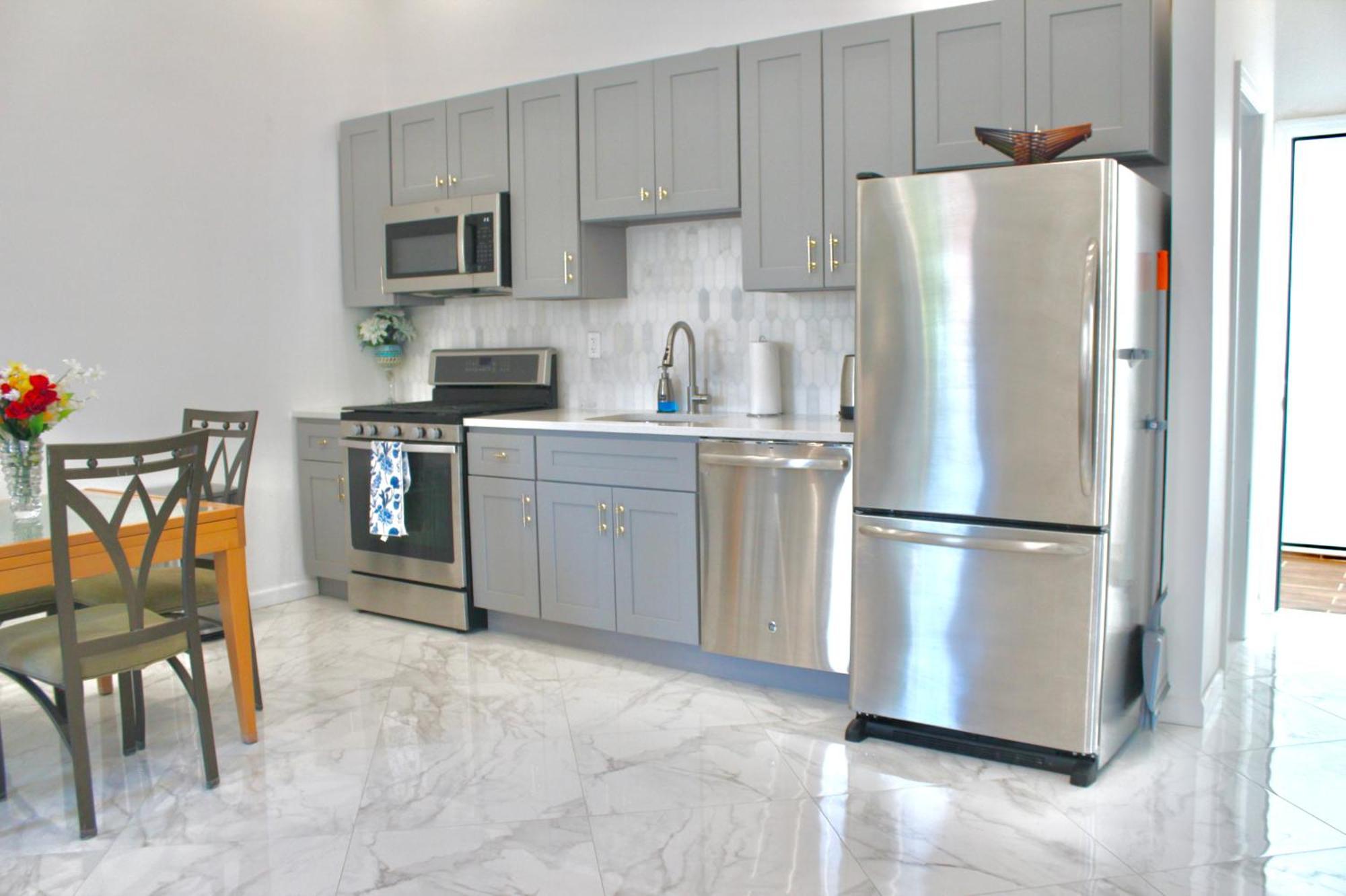 15 Minutes From Manhattan 2-bedroom In Lic Astoria Queens * New York