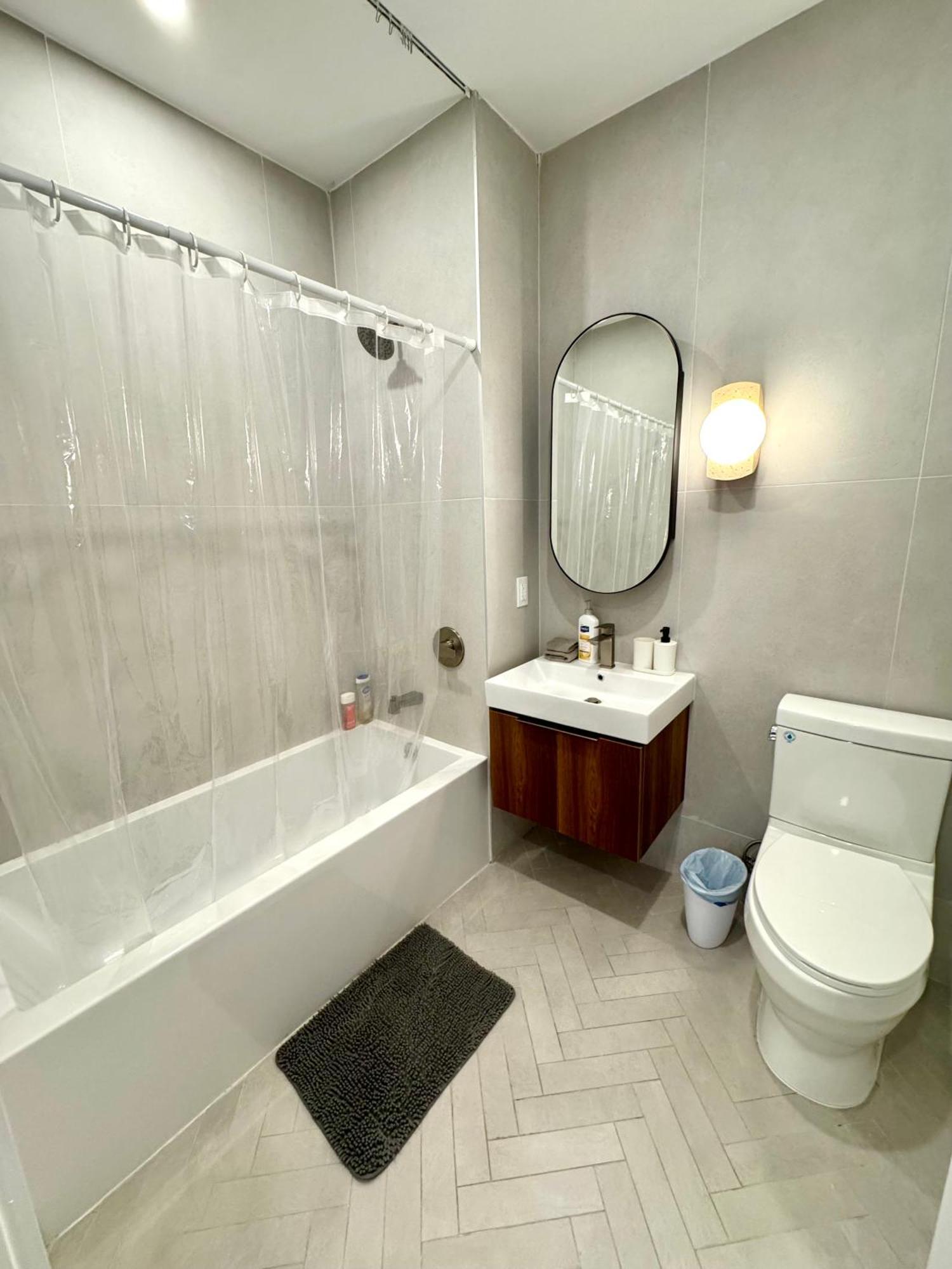 5 Mins To Midtown New Luxury Corner 2b2b With Amazing View