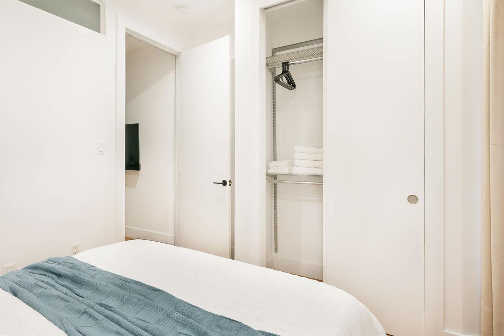 1290-7 New Renovated 2 Bedrooms In Ues