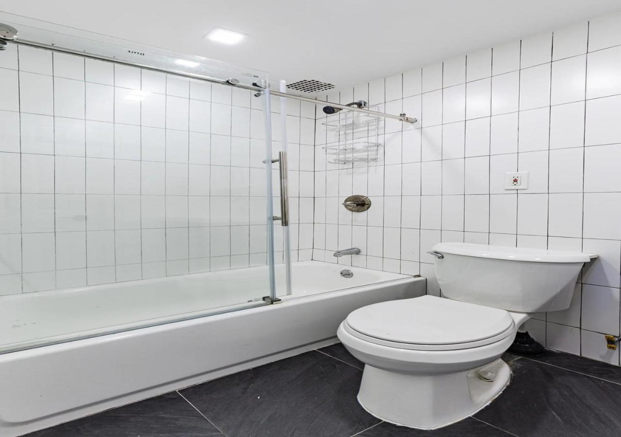 Cozy Studio! Steps To Park & Upper E Side!