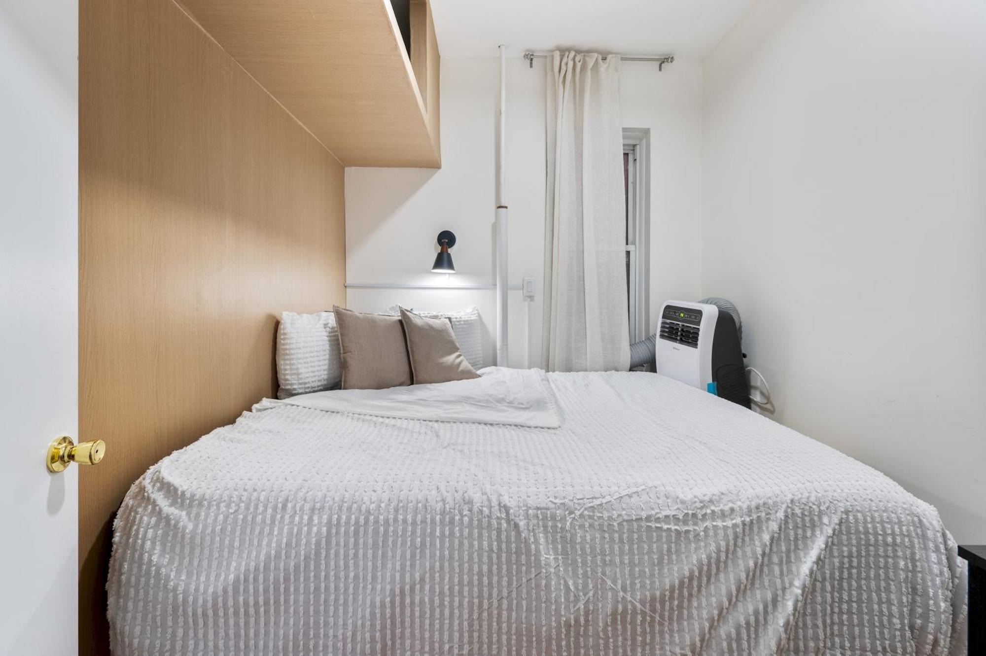 Spacious 2br On The Upper East Side Steps From Park New York