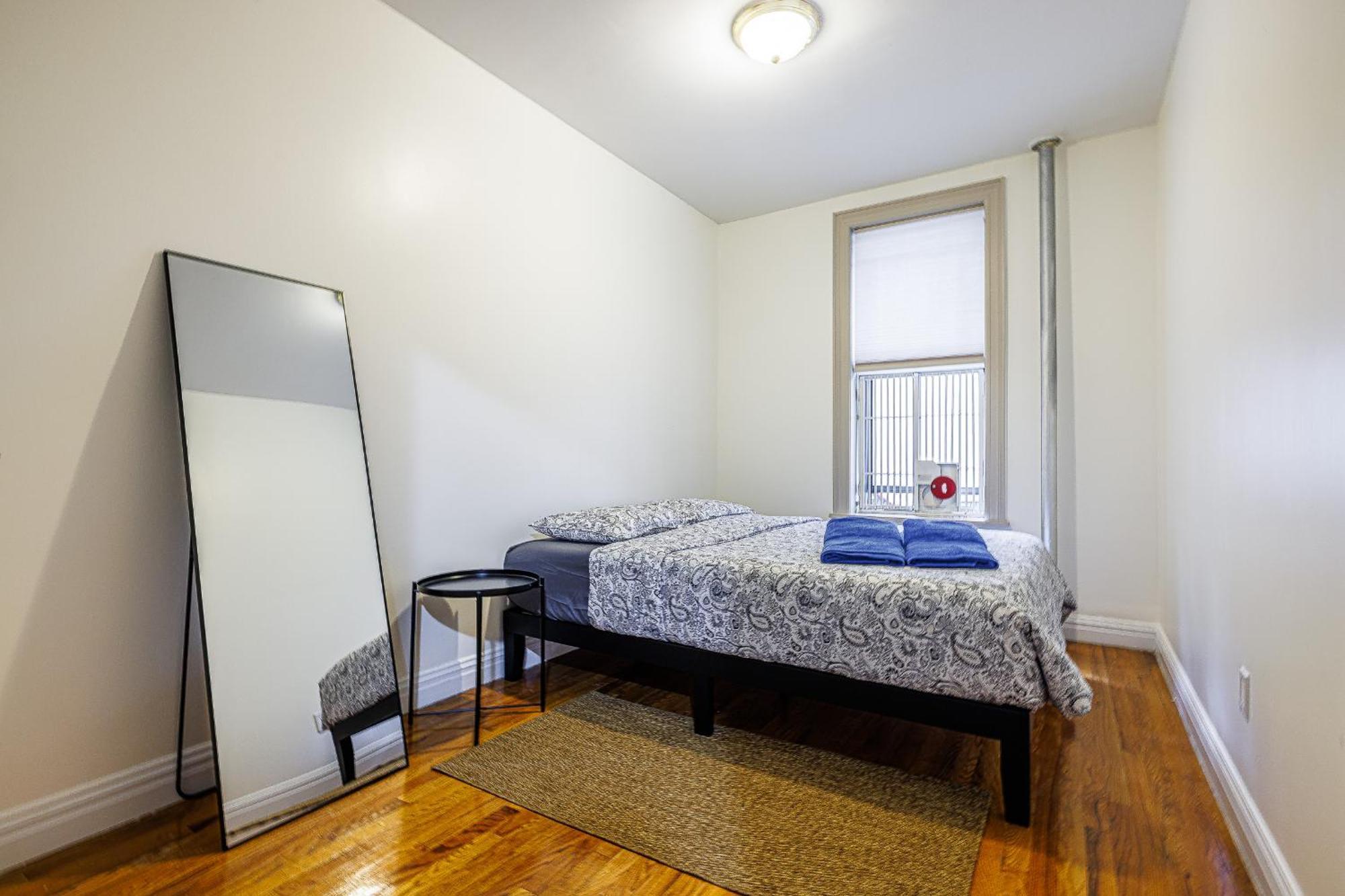 Inspire The Vibrant Energy Of Columbia Apartment *