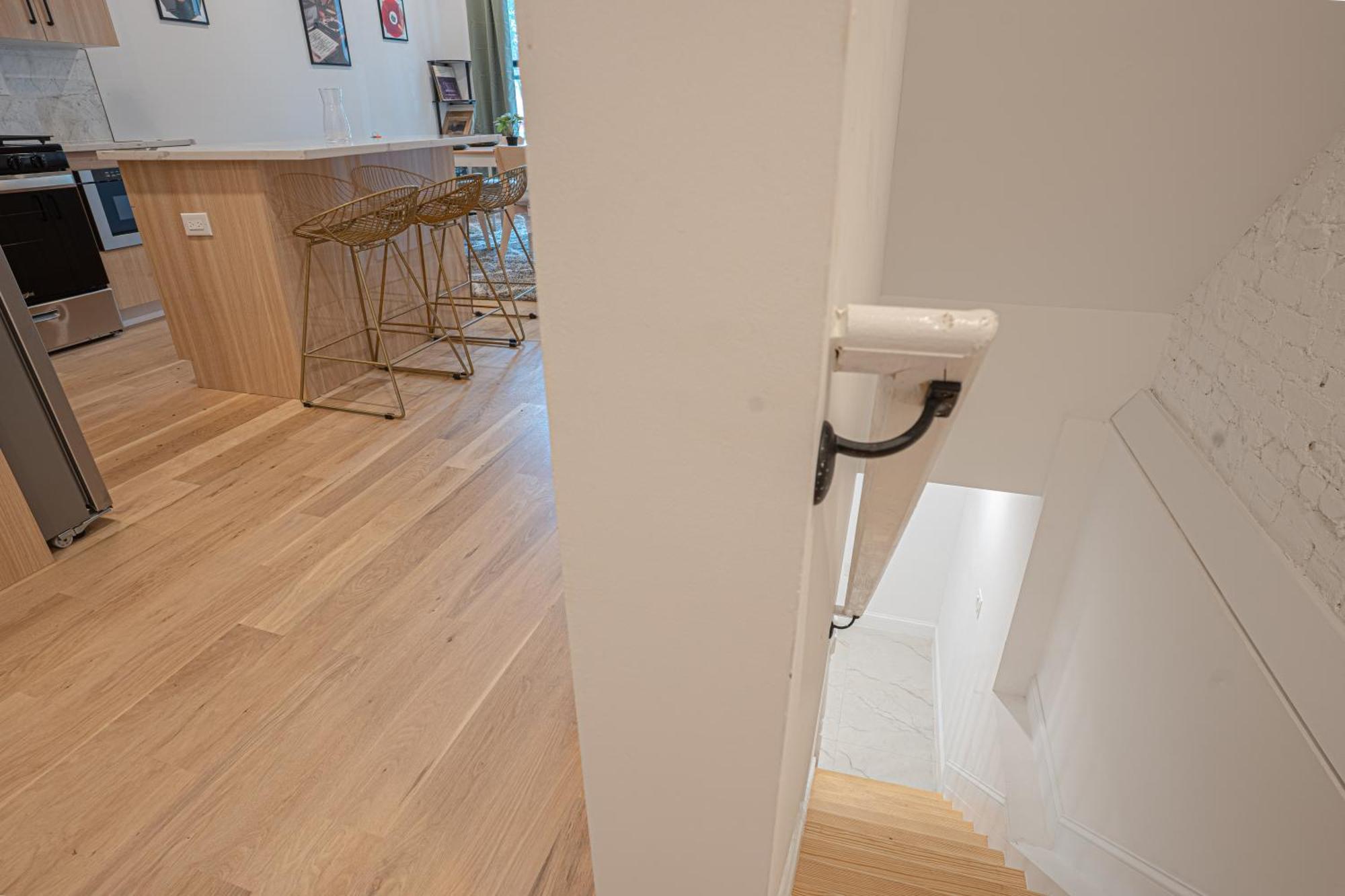 Stylish 2bd Brooklyn Retreat With Backyard & Basement New York
