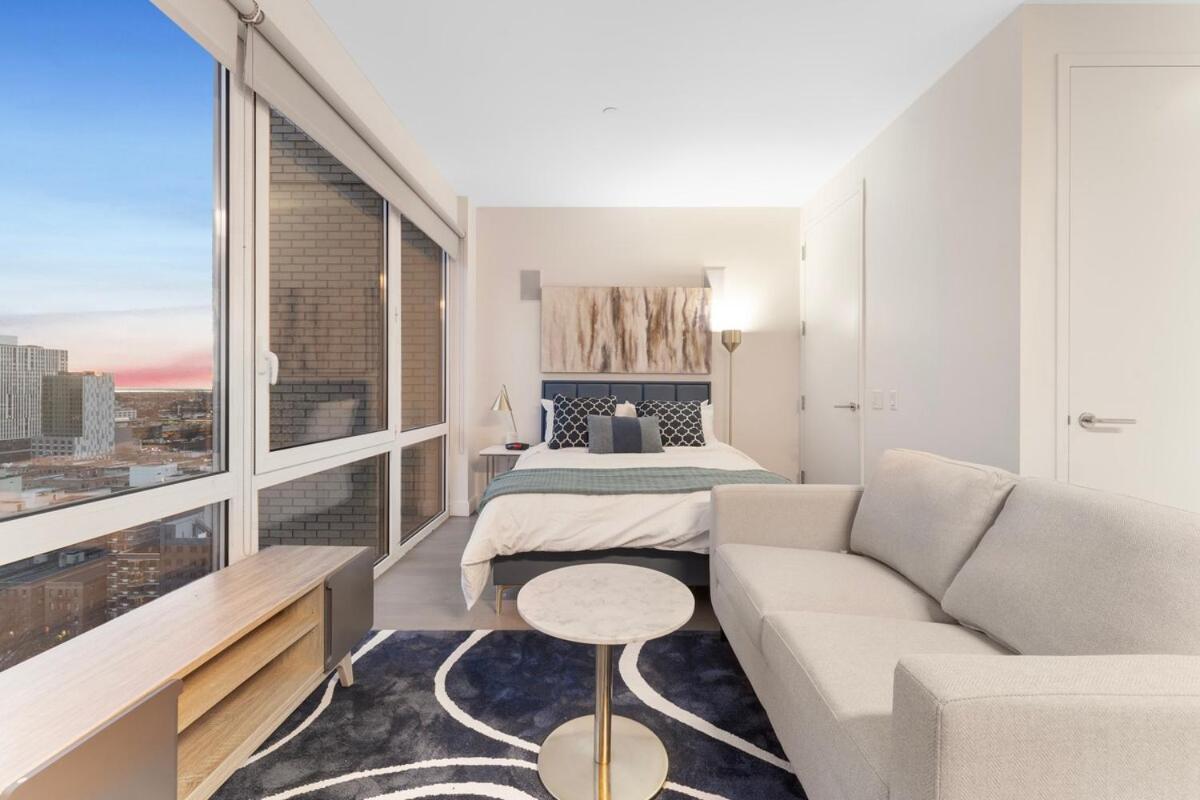 Queens Jewel Luxury And Comfort Combined